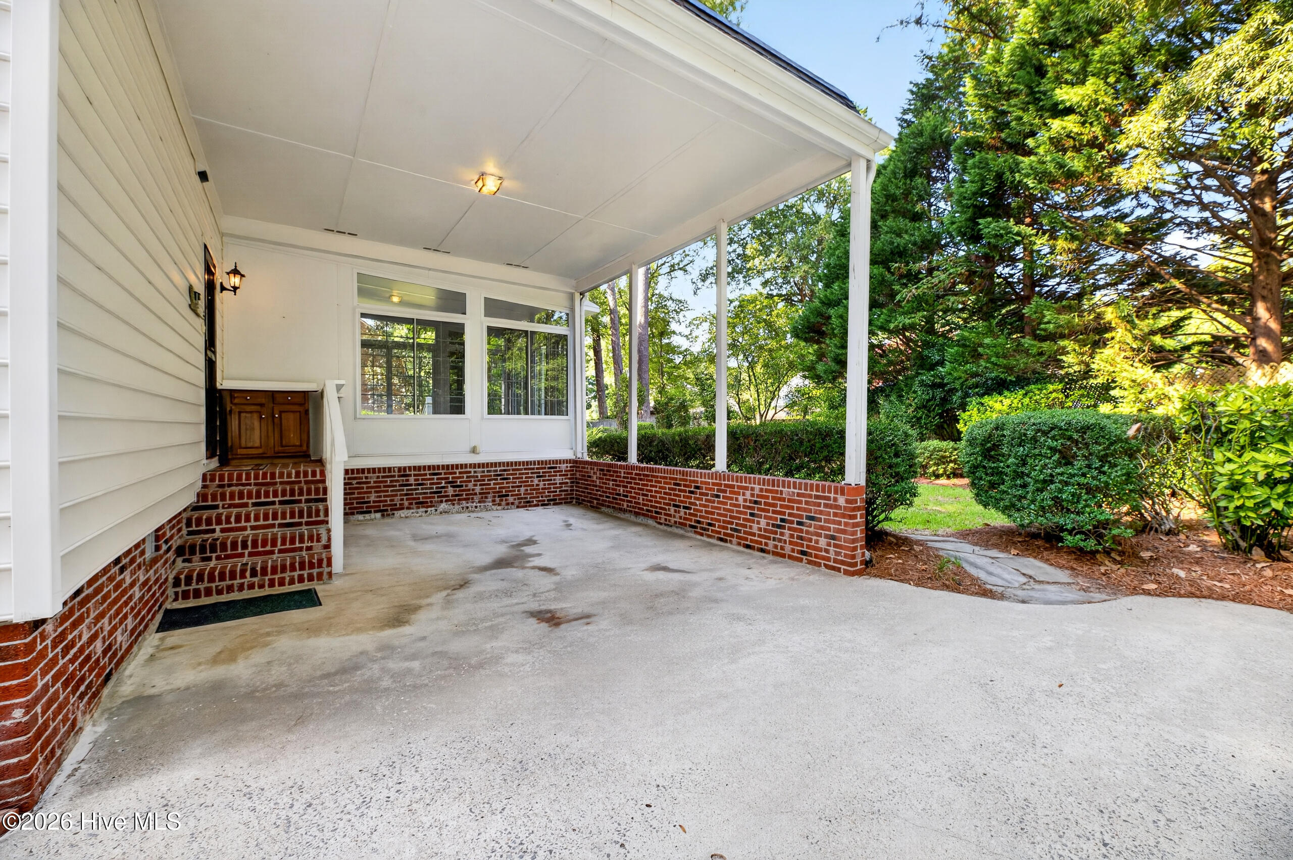 202 Queen Annes Road Property Photo 4