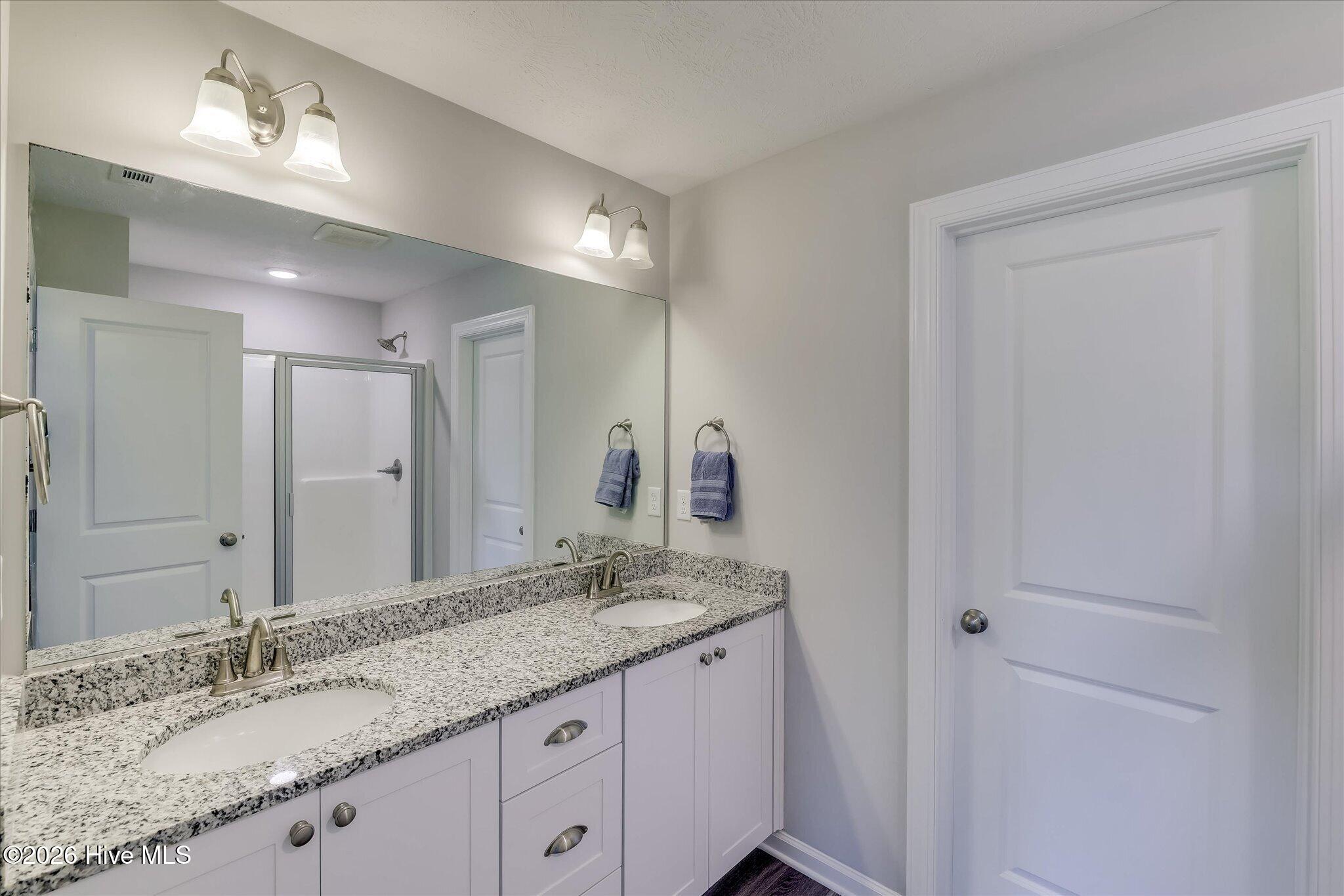 544 Vinings Drive 7 Property Photo 27