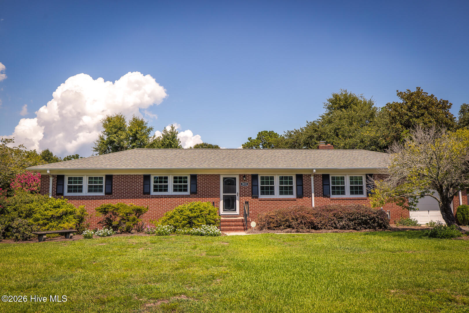 3851 Sylvan Drive Property Photo 1