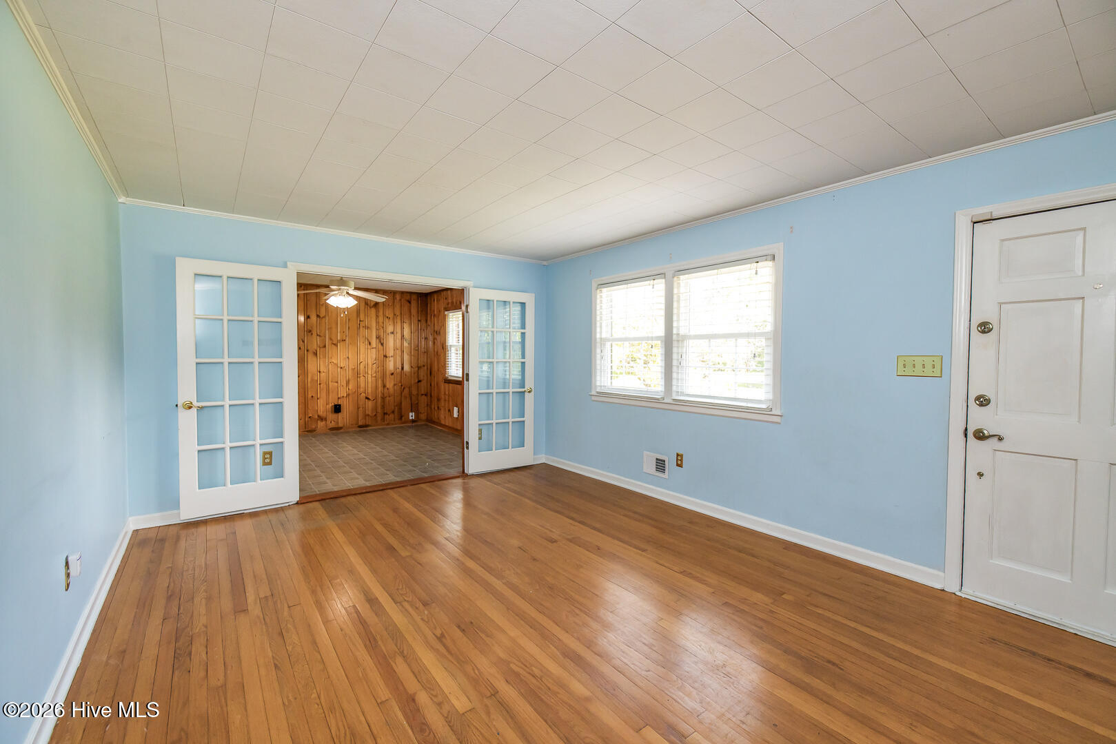 3851 Sylvan Drive Property Photo 5