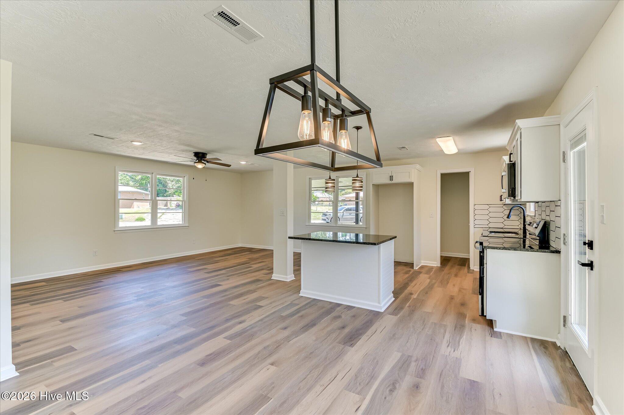 2204 Albemarle Drive Property Photo 11