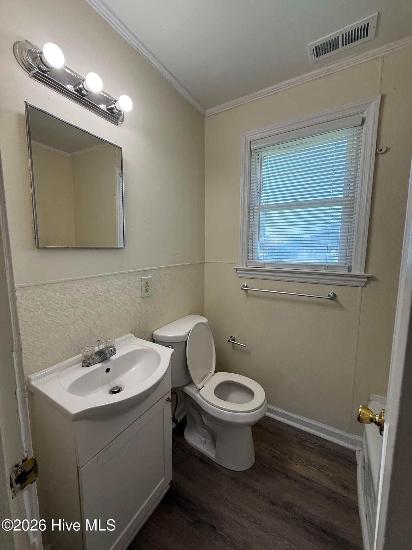 2261 Onslow Drive Property Photo 5