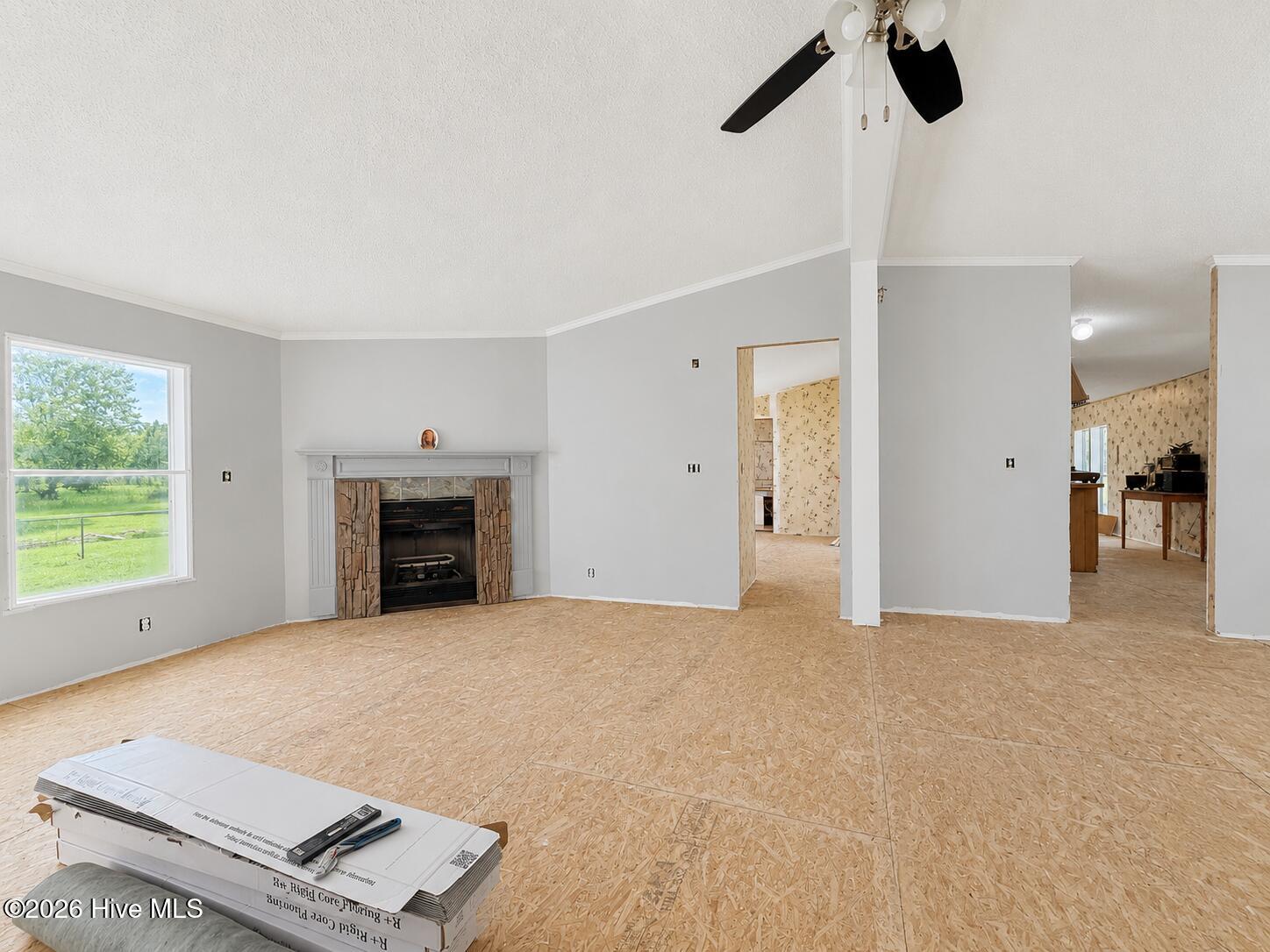 572 Ben Jones Road Property Photo 4