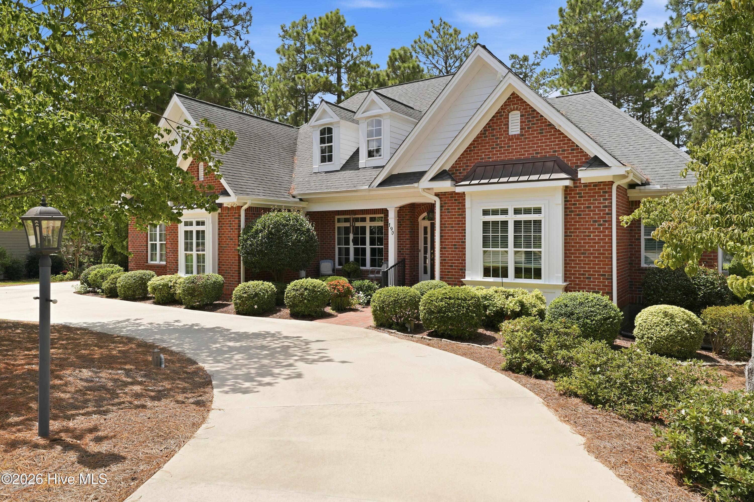 190 Wiregrass Lane Property Photo 1