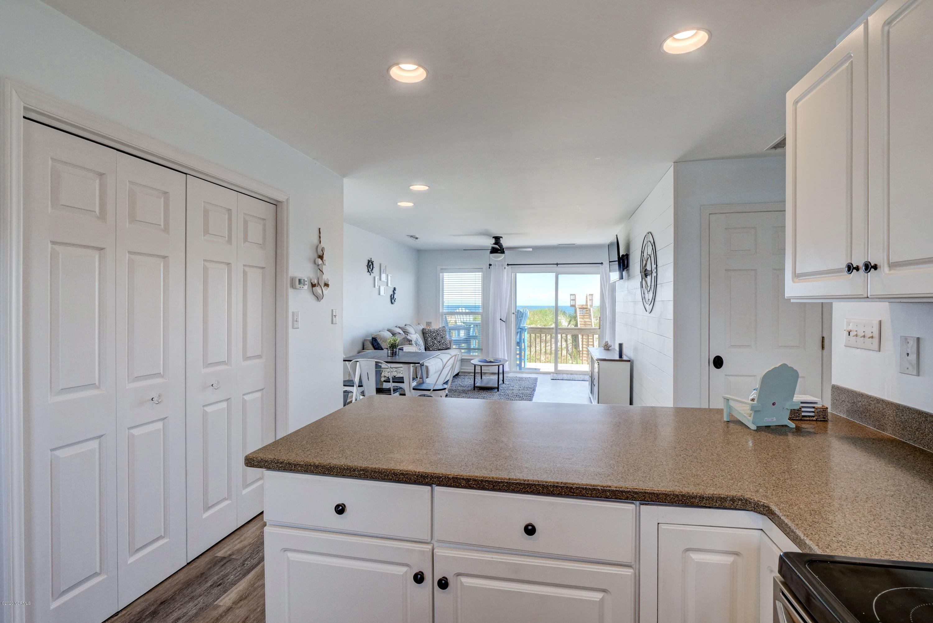 3800 Island Drive Property Photo 6