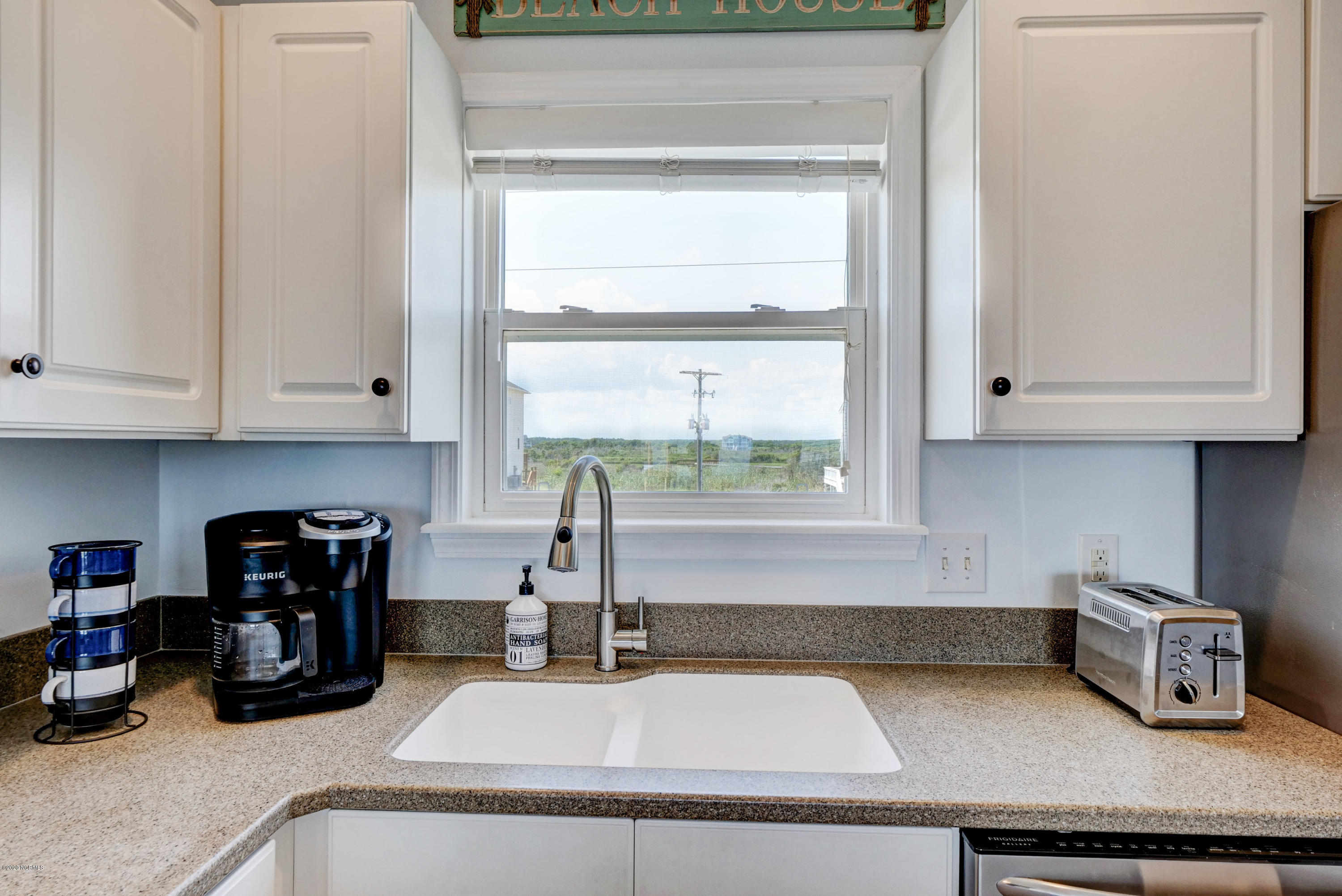 3800 Island Drive Property Photo 8
