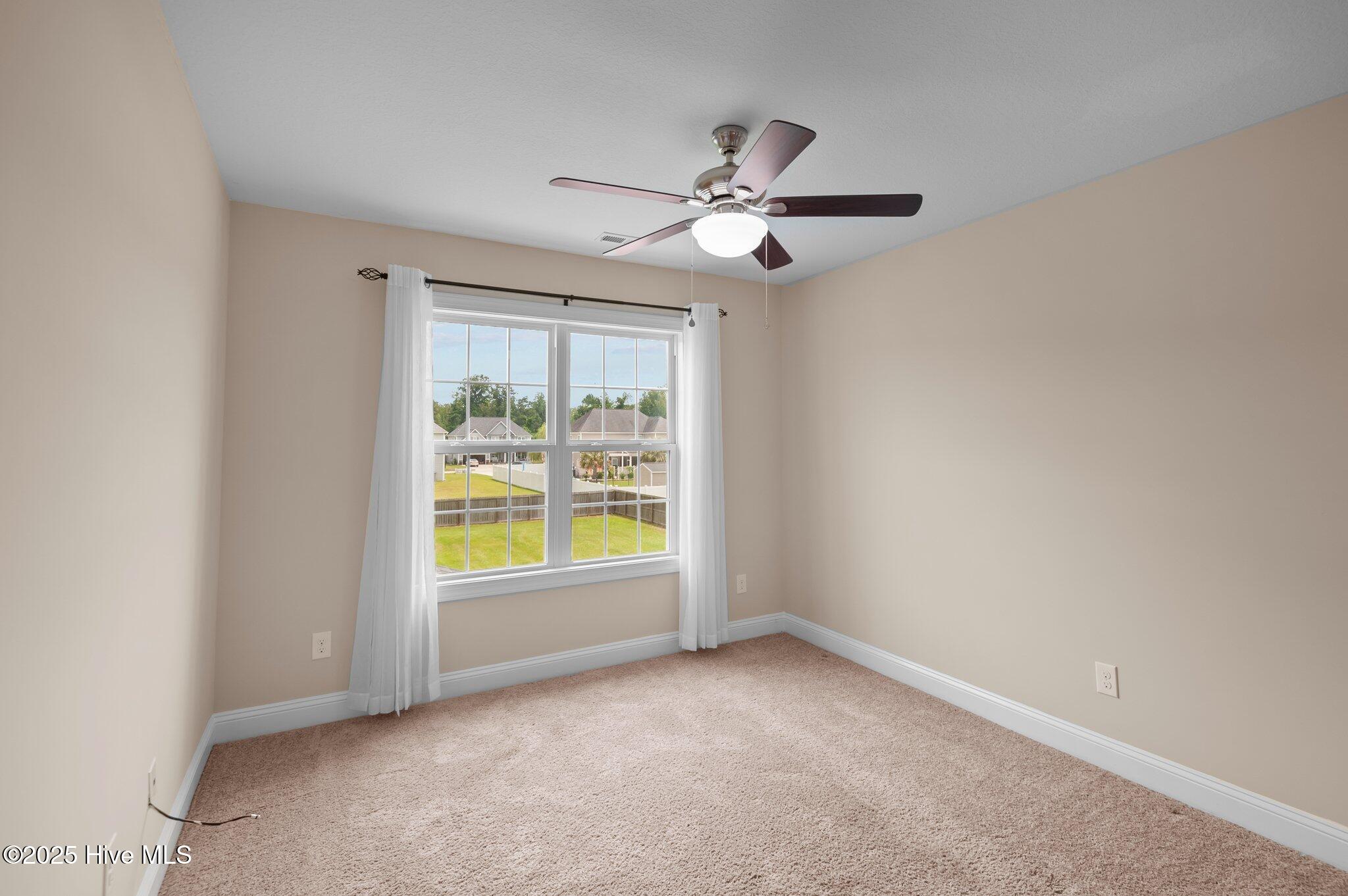 123 Lindenrain Boulevard Property Photo 10