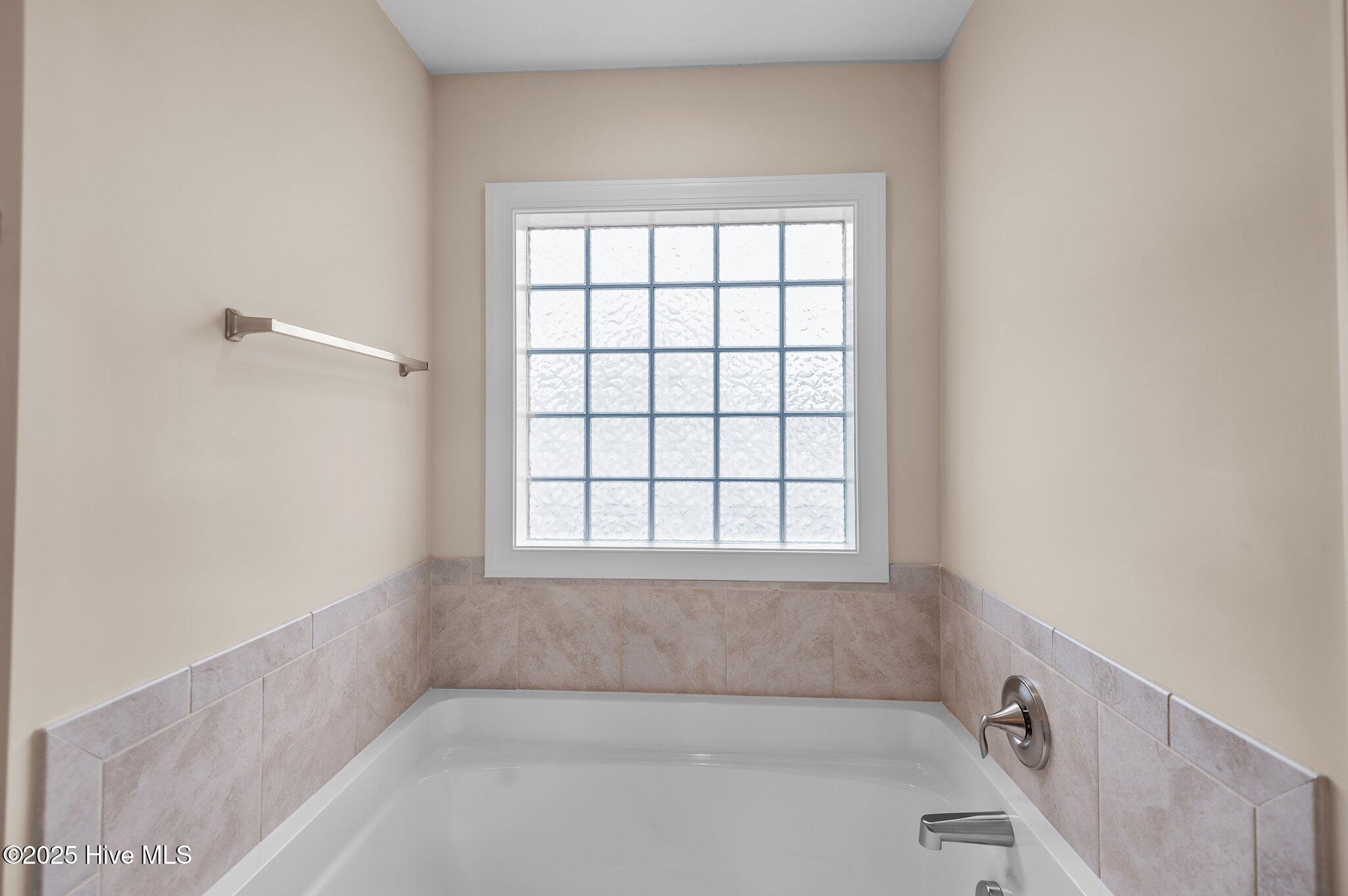 123 Lindenrain Boulevard Property Photo 18