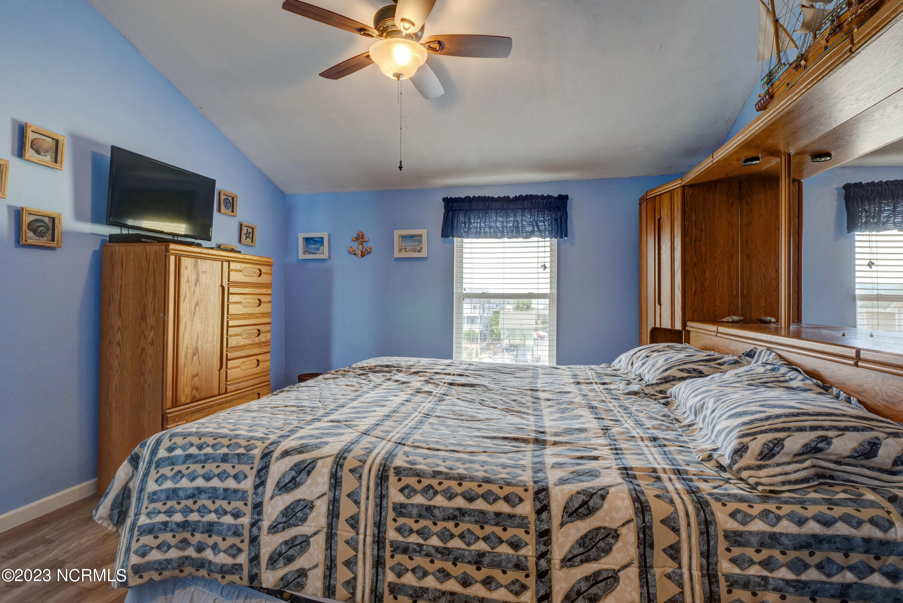 918 N New River Drive 132 Property Photo 6