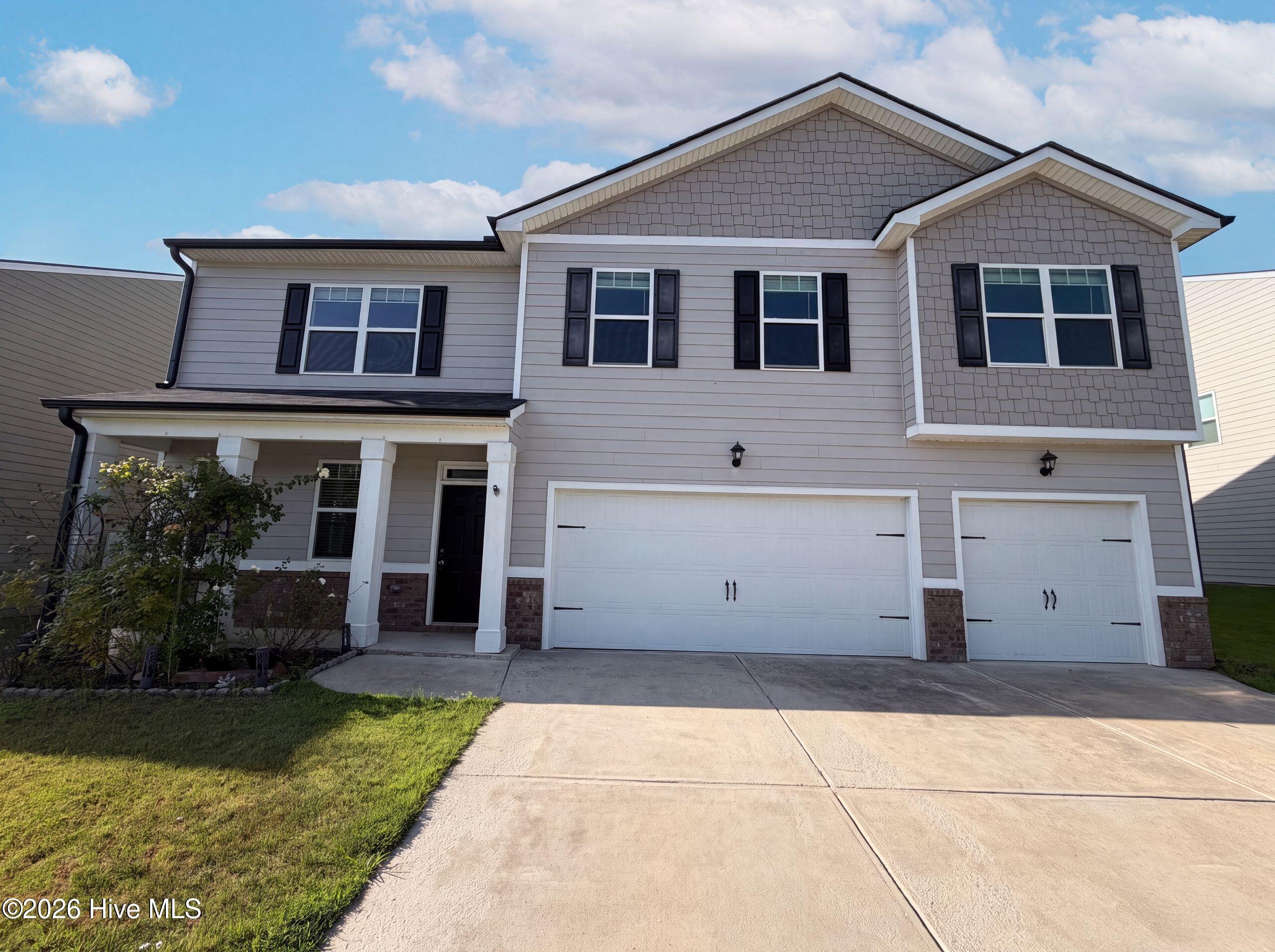 288 Donnington Ct Property Photo 1