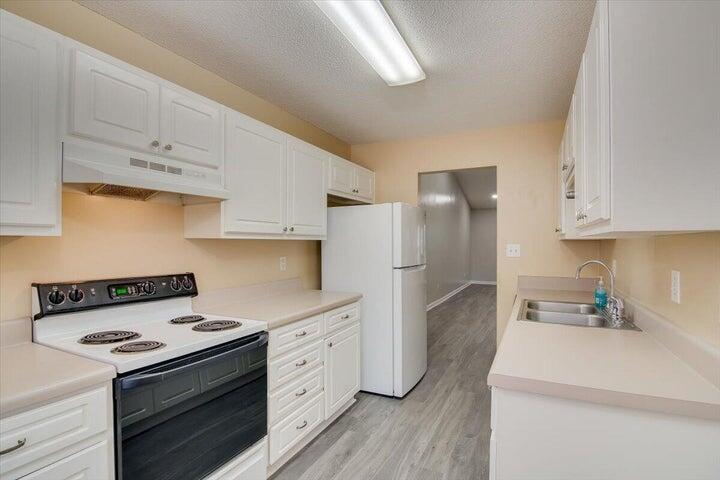 3013 Abba Drive Property Photo 3