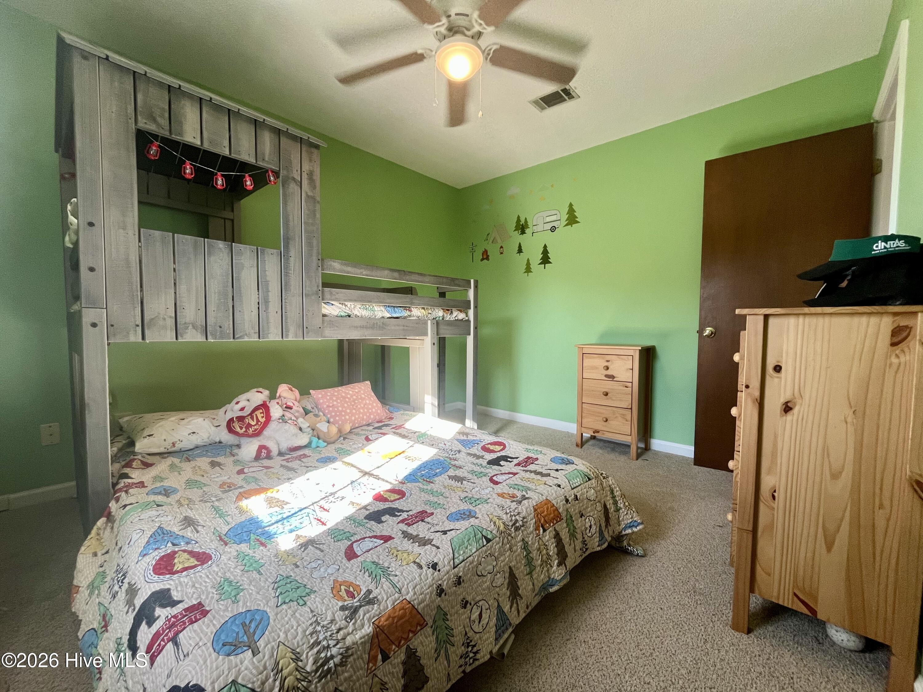 532 Hillcrest Drive Property Photo 4