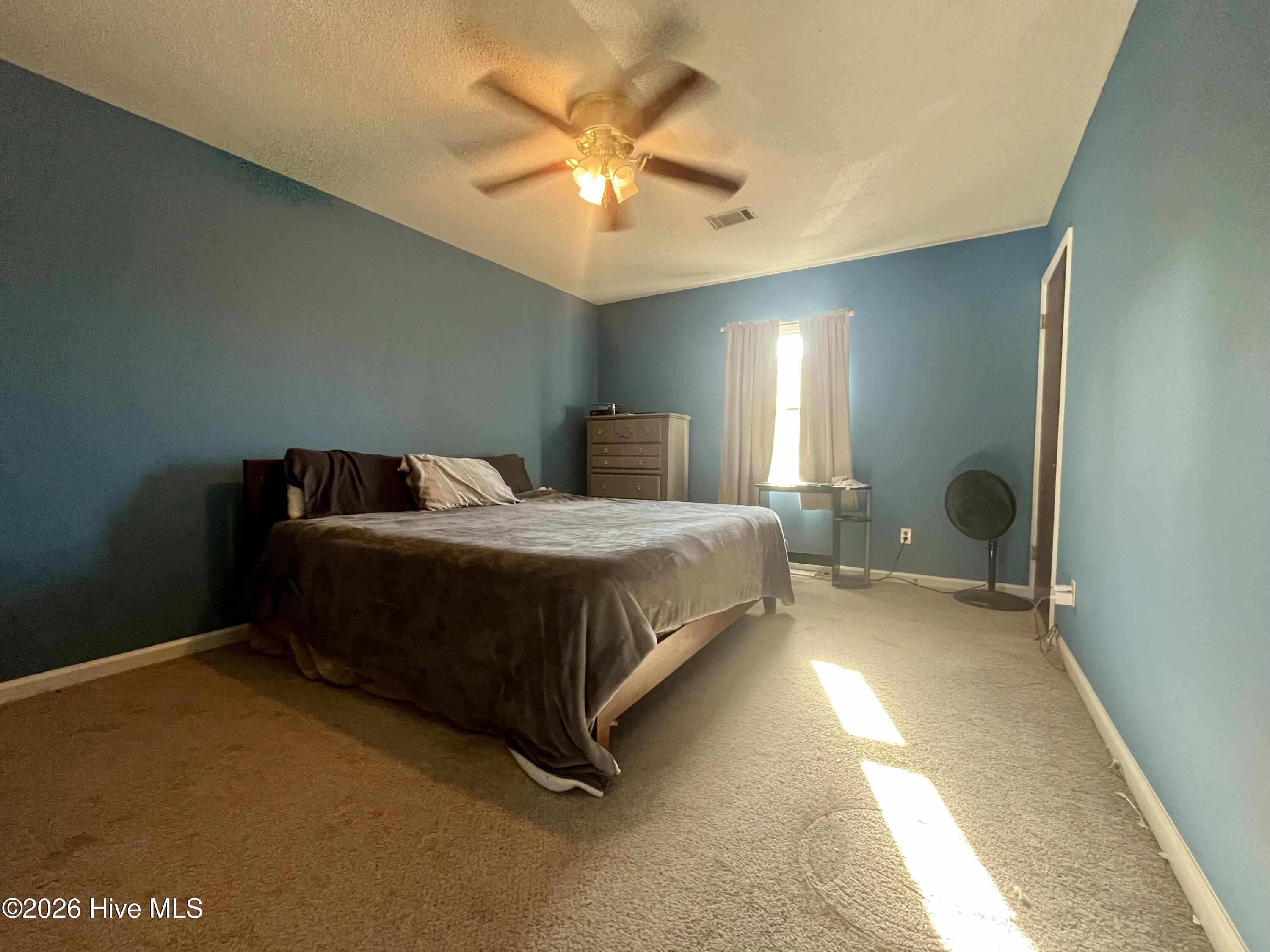 532 Hillcrest Drive Property Photo 5