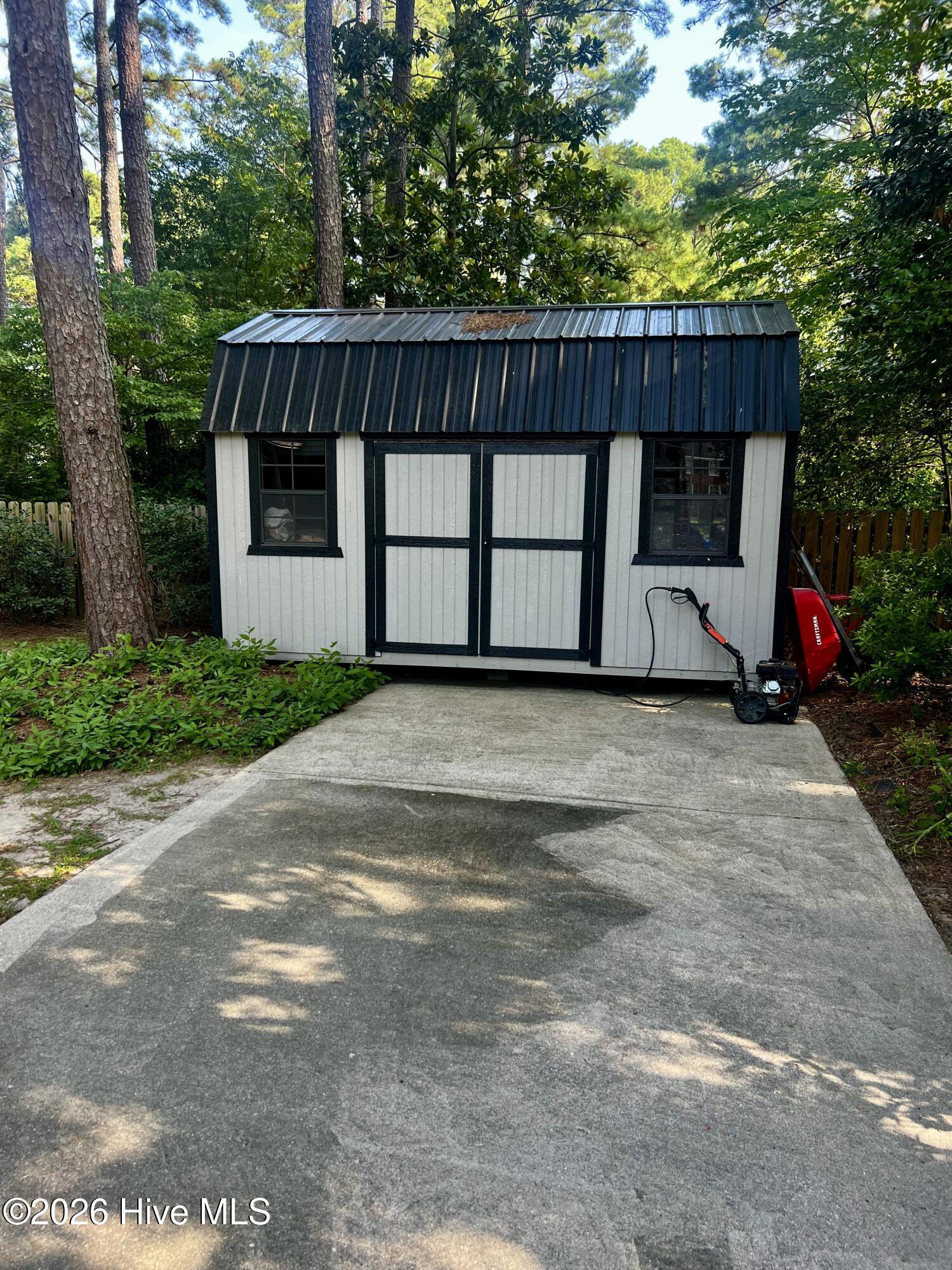 804 Raleigh Road Parkway W Property Photo 25