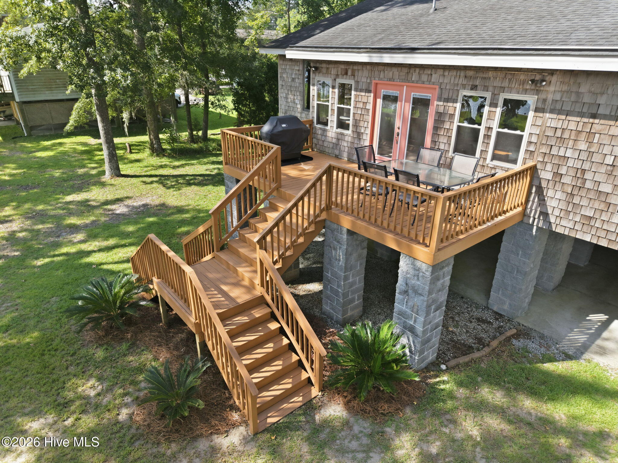 213 Cedar Drive Property Photo 4