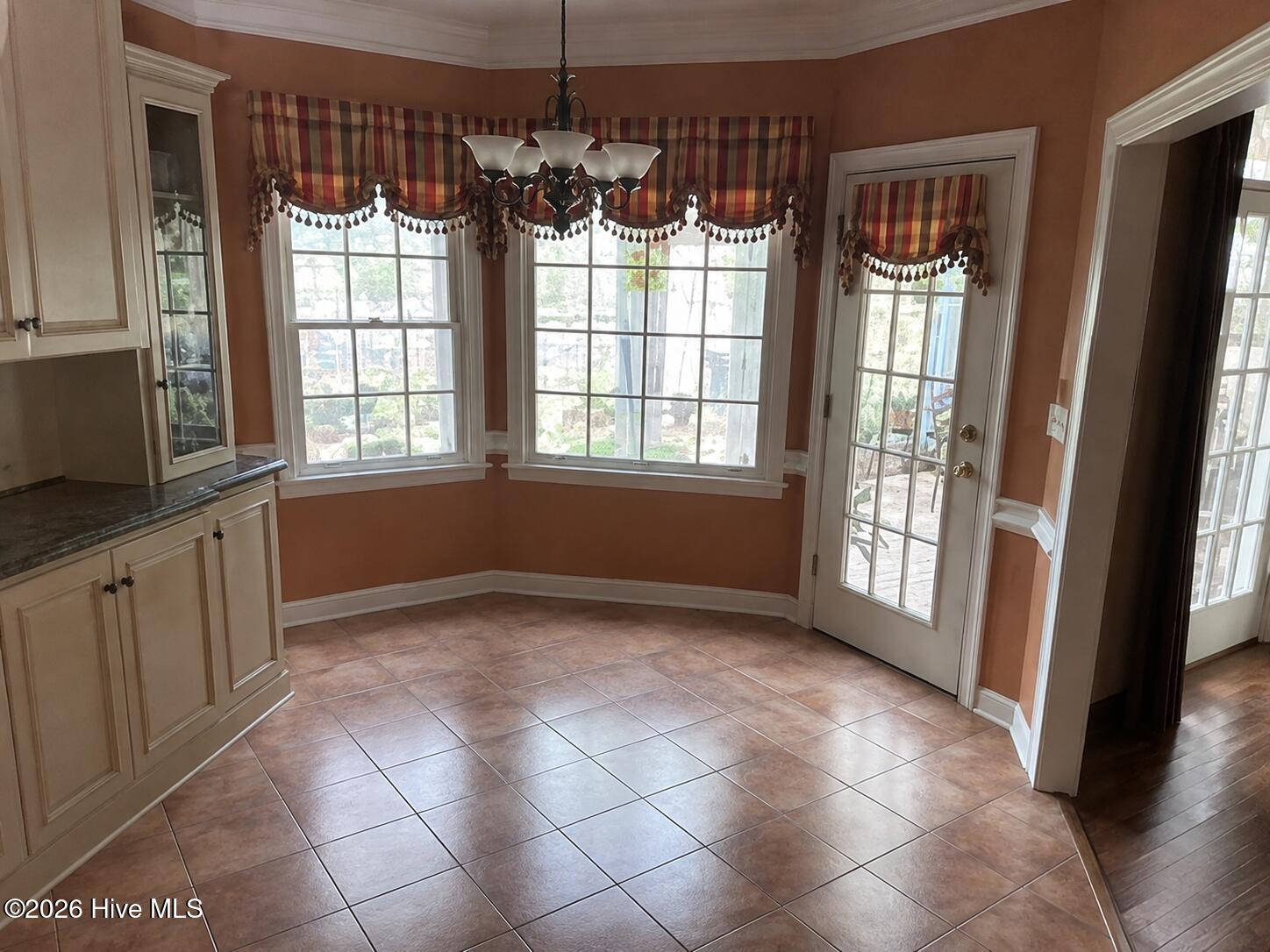 229 Post Oak Lane Property Photo 4