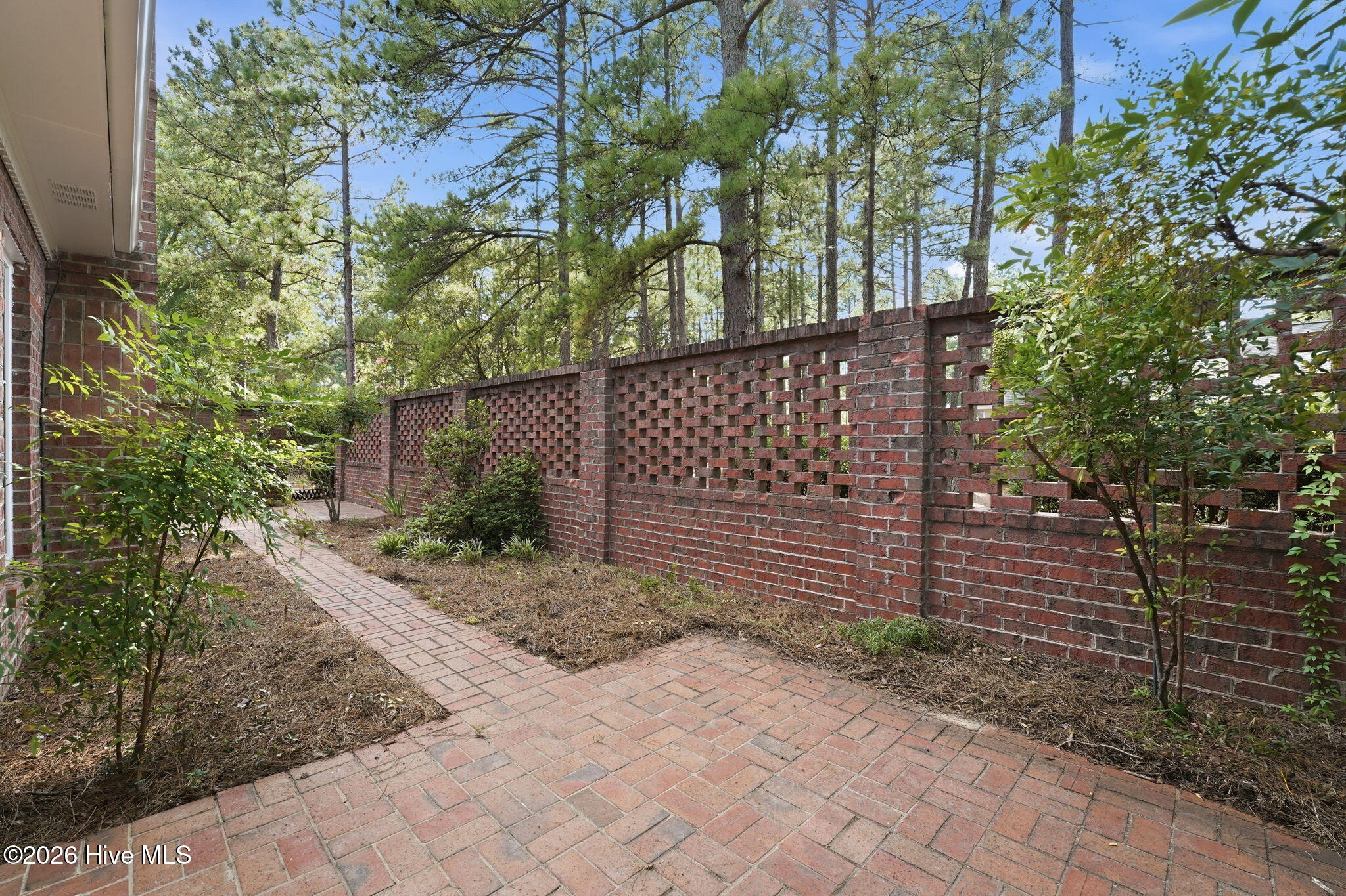 42 Alston Place Property Photo 44