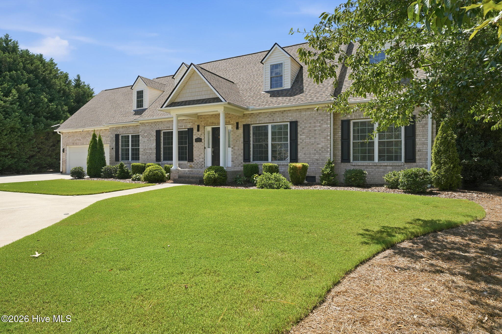 5 Stallion Place Property Photo 2