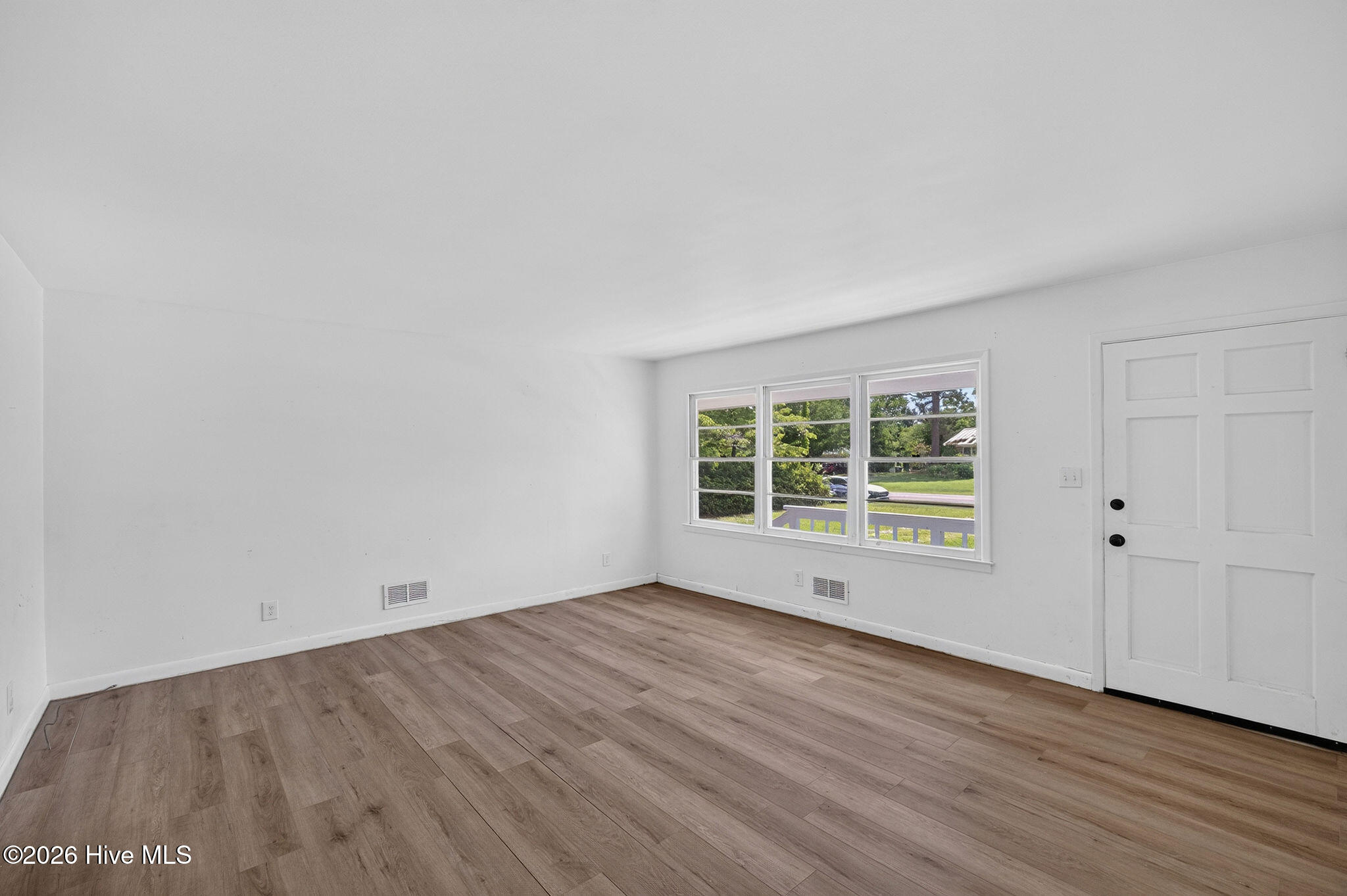 233 Long Leaf Acres Drive Property Photo 9