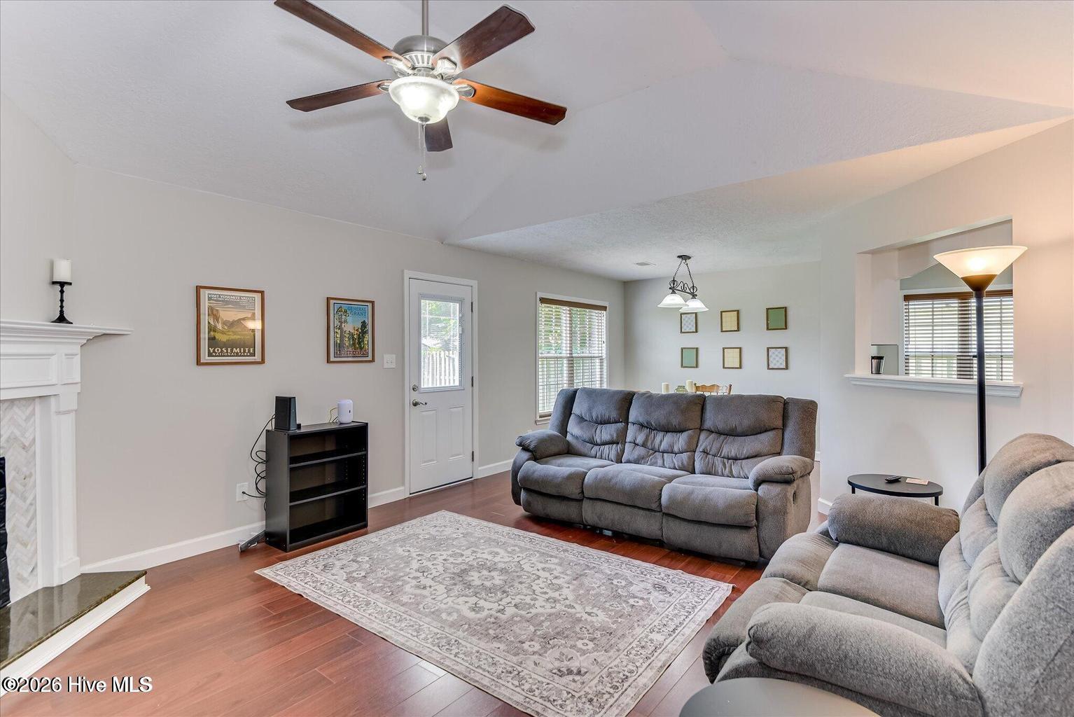 135 Summerfield Circle Property Photo 3