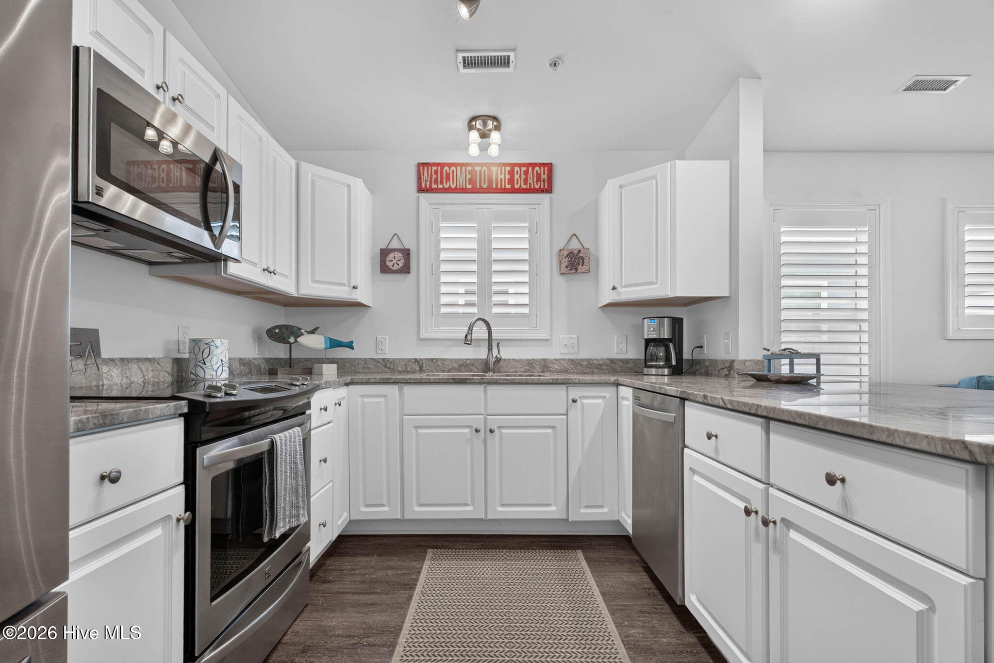 413 27th Street C Property Photo 15