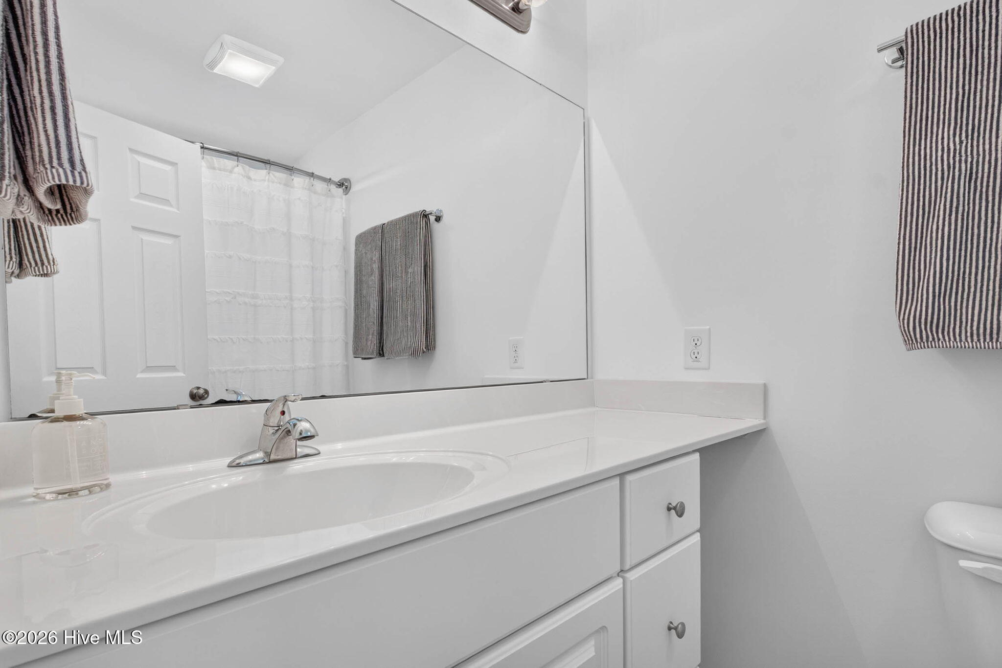 413 27th Street C Property Photo 25
