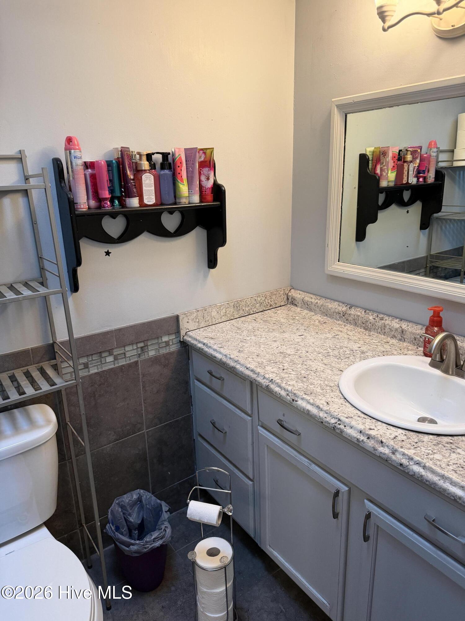 4250 Waylon Drive Property Photo 16