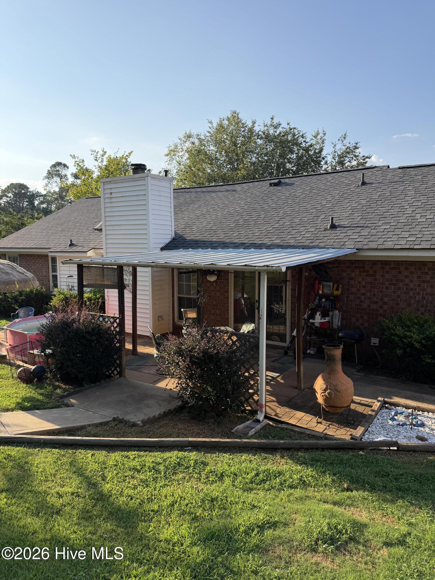 4250 Waylon Drive Property Photo 17