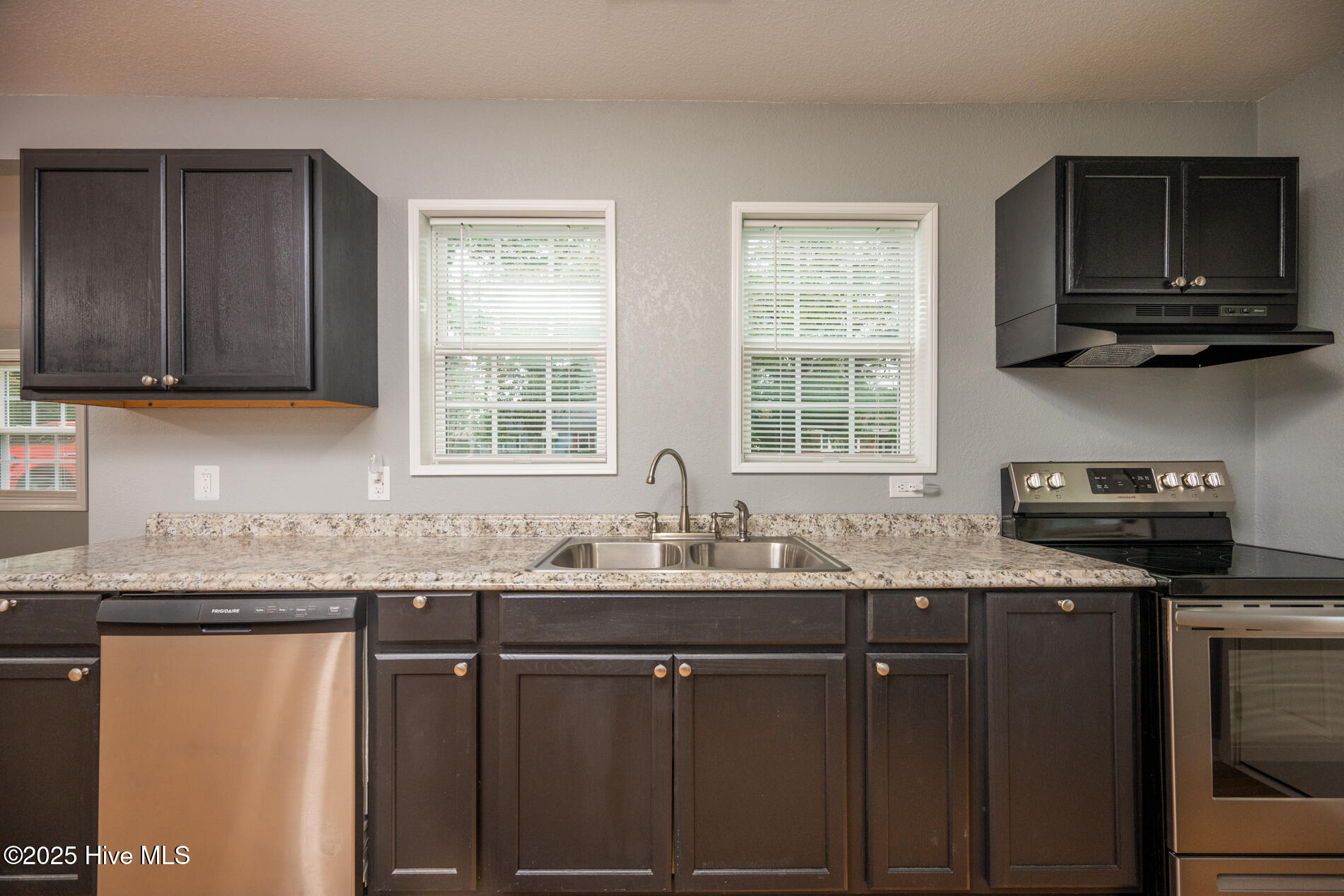 108 Whitehurst Street Property Photo 10