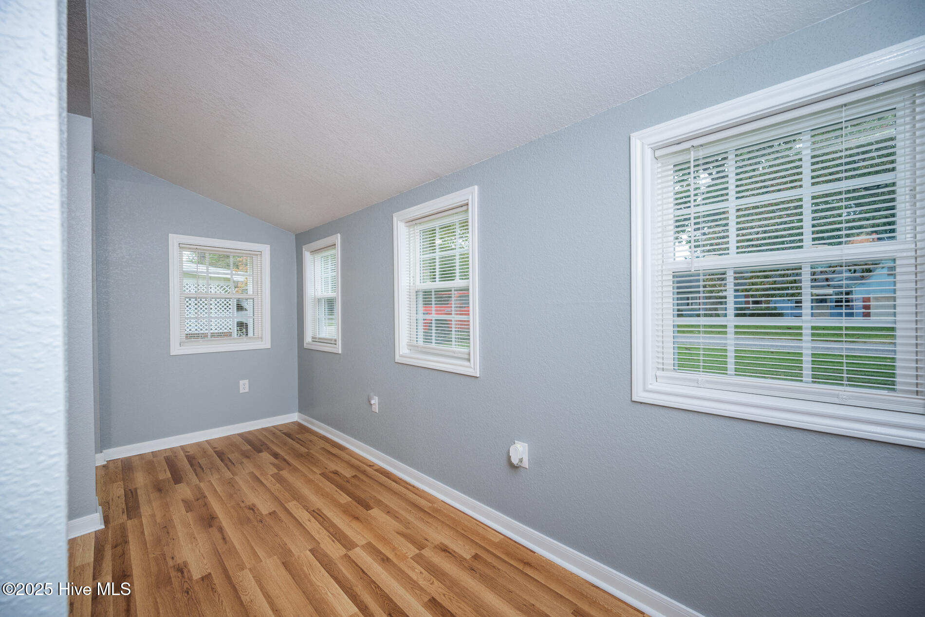 108 Whitehurst Street Property Photo 14