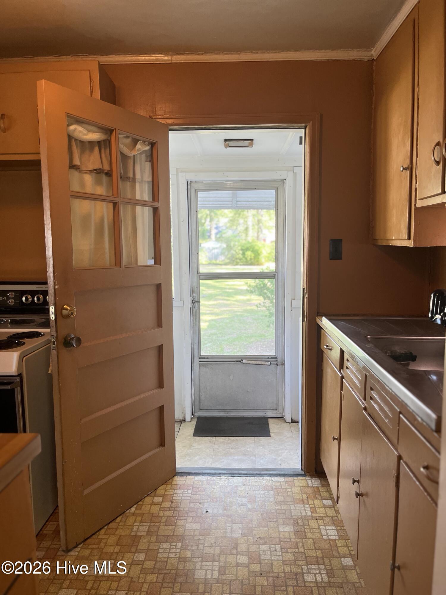 206 Midland Way Property Photo 17