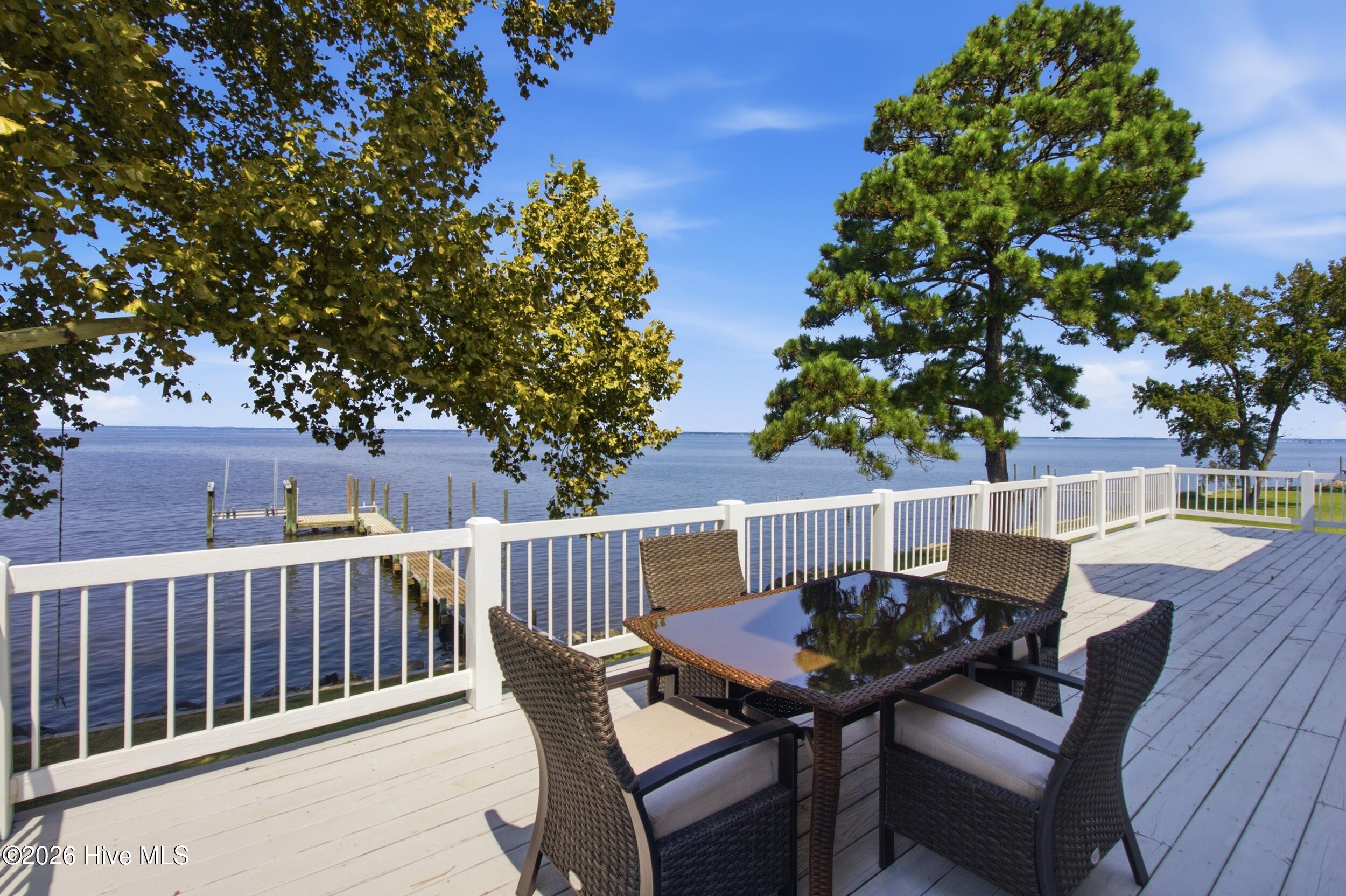 144 Great Neck Road Property Photo 7