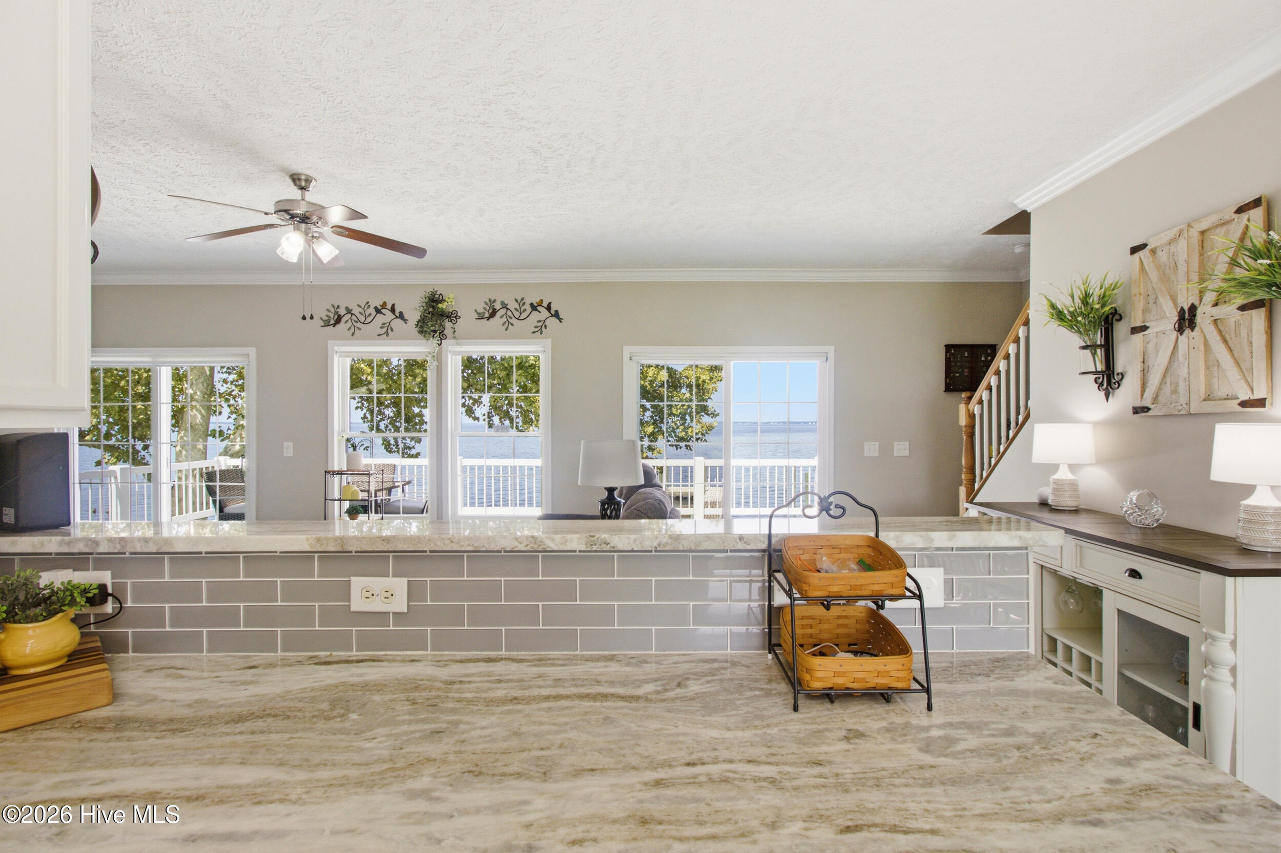 144 Great Neck Road Property Photo 8