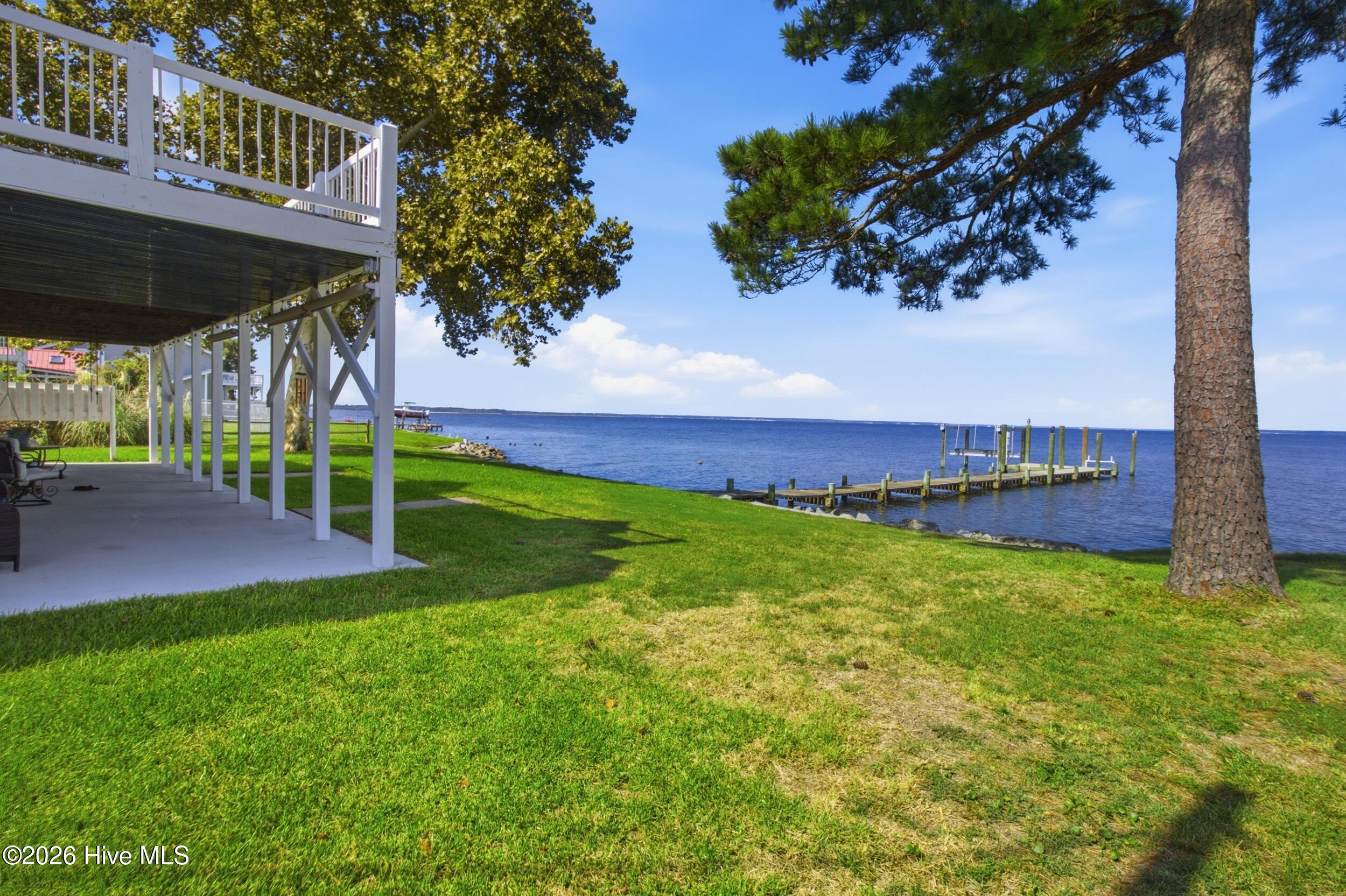 144 Great Neck Road Property Photo 14