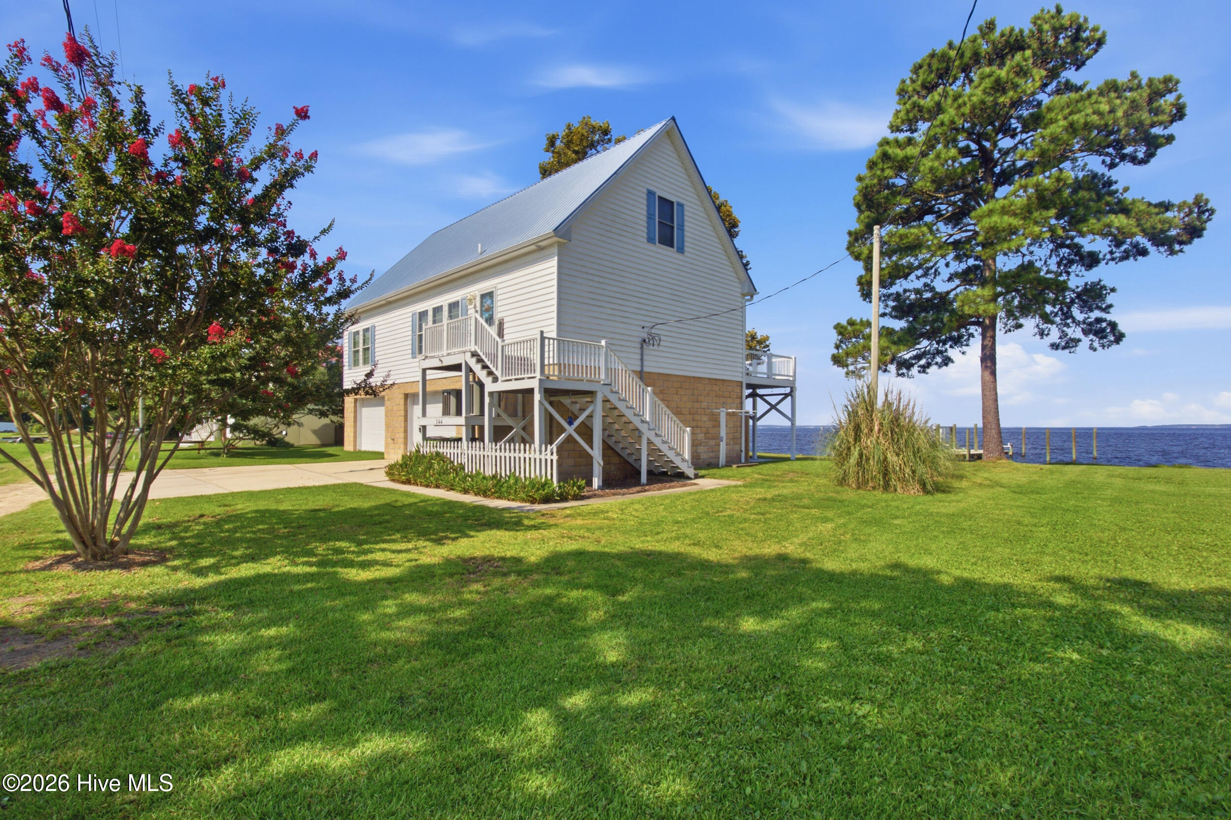 144 Great Neck Road Property Photo 46