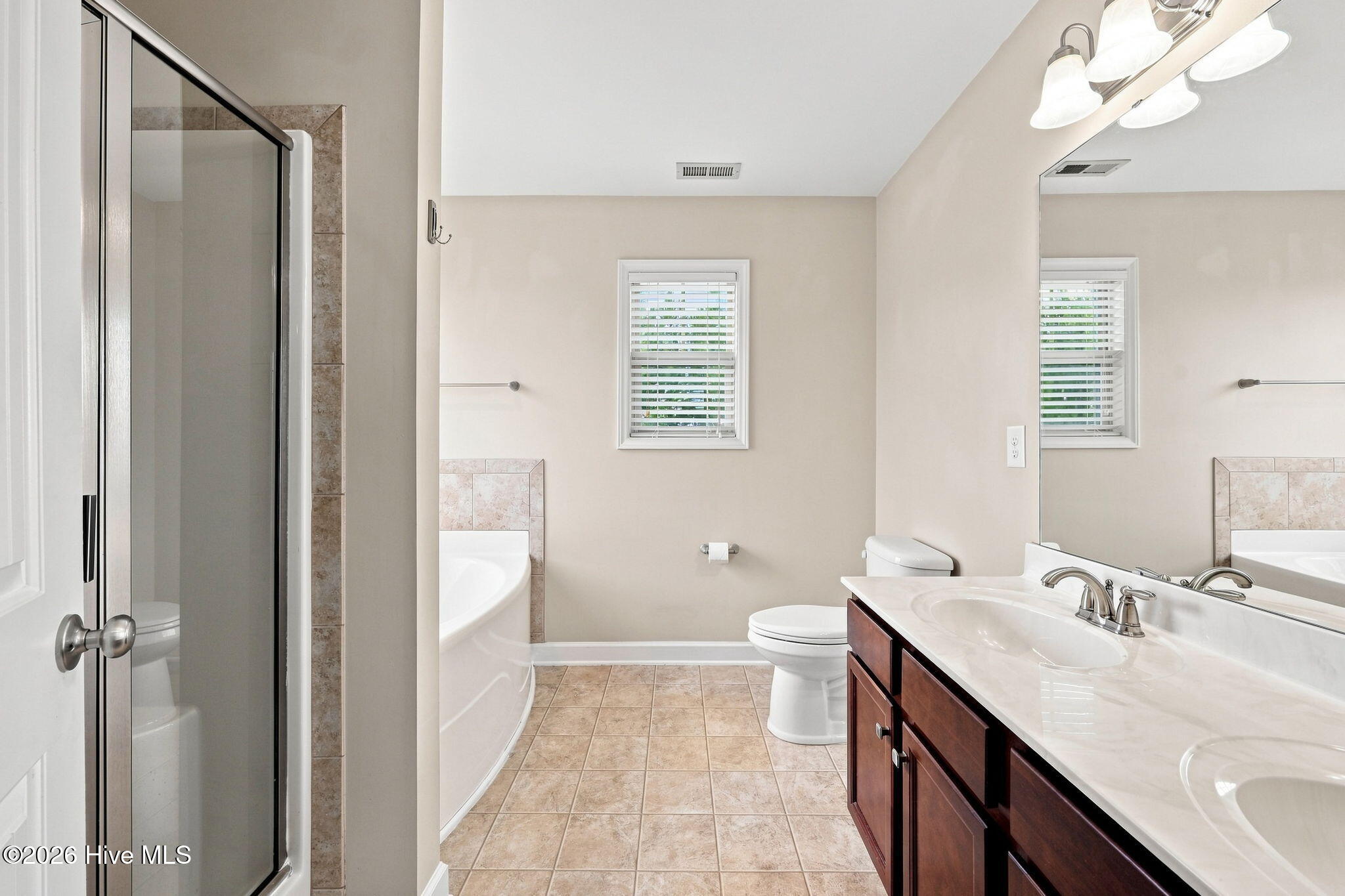 1217 Teakwood Drive Property Photo 4