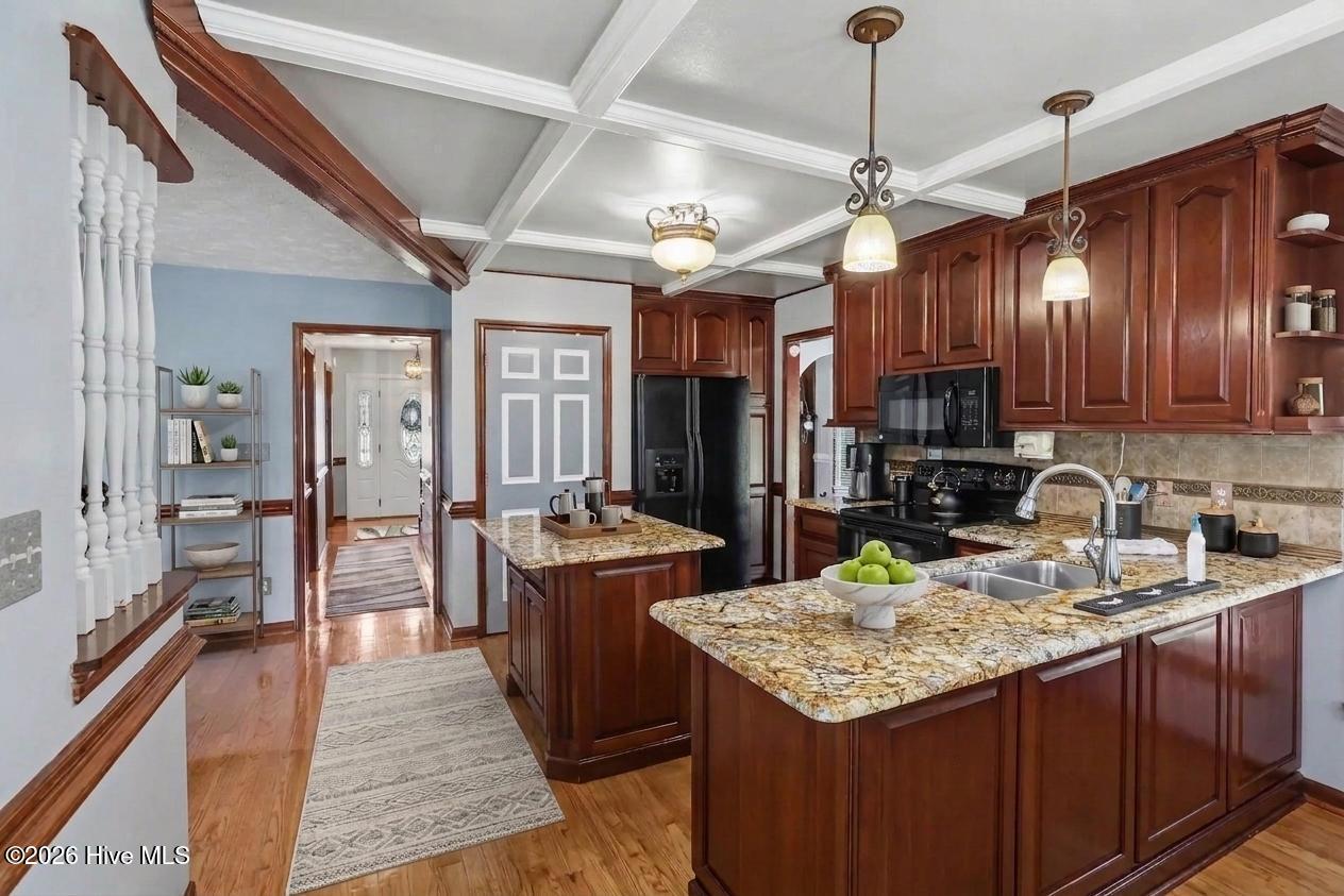 24 Clubhouse Drive Property Photo 6