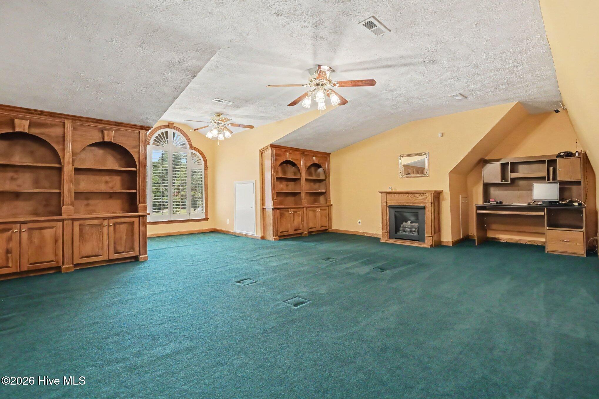 24 Clubhouse Drive Property Photo 15