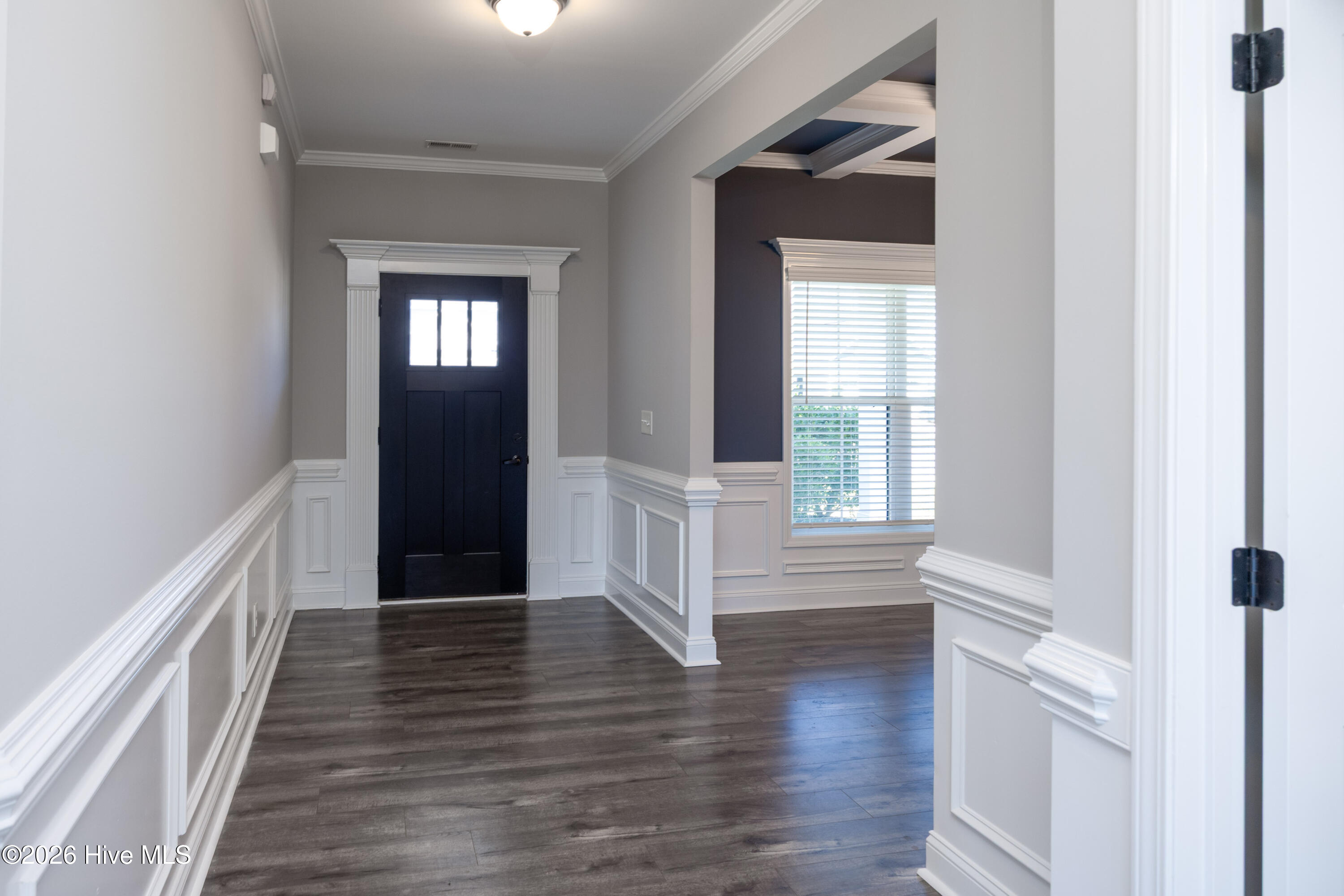 325 Whitestone Drive Property Photo 4