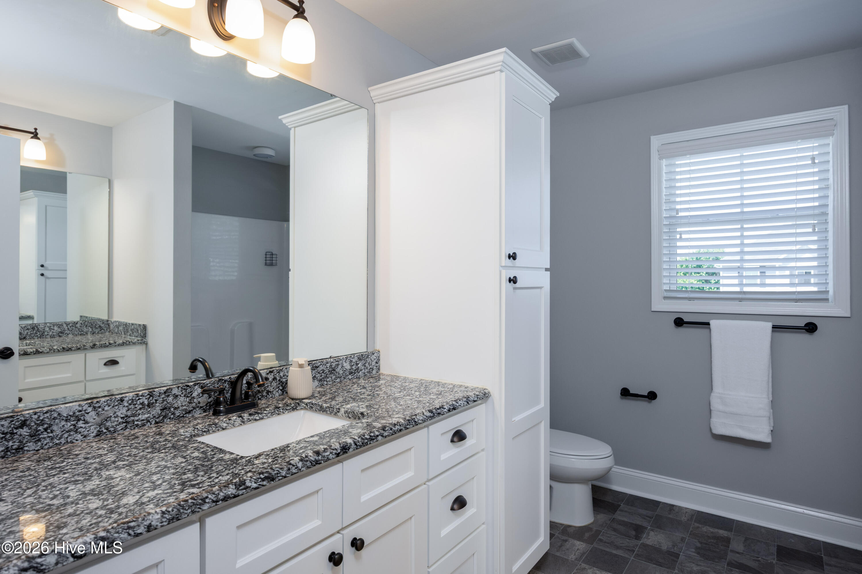 325 Whitestone Drive Property Photo 20