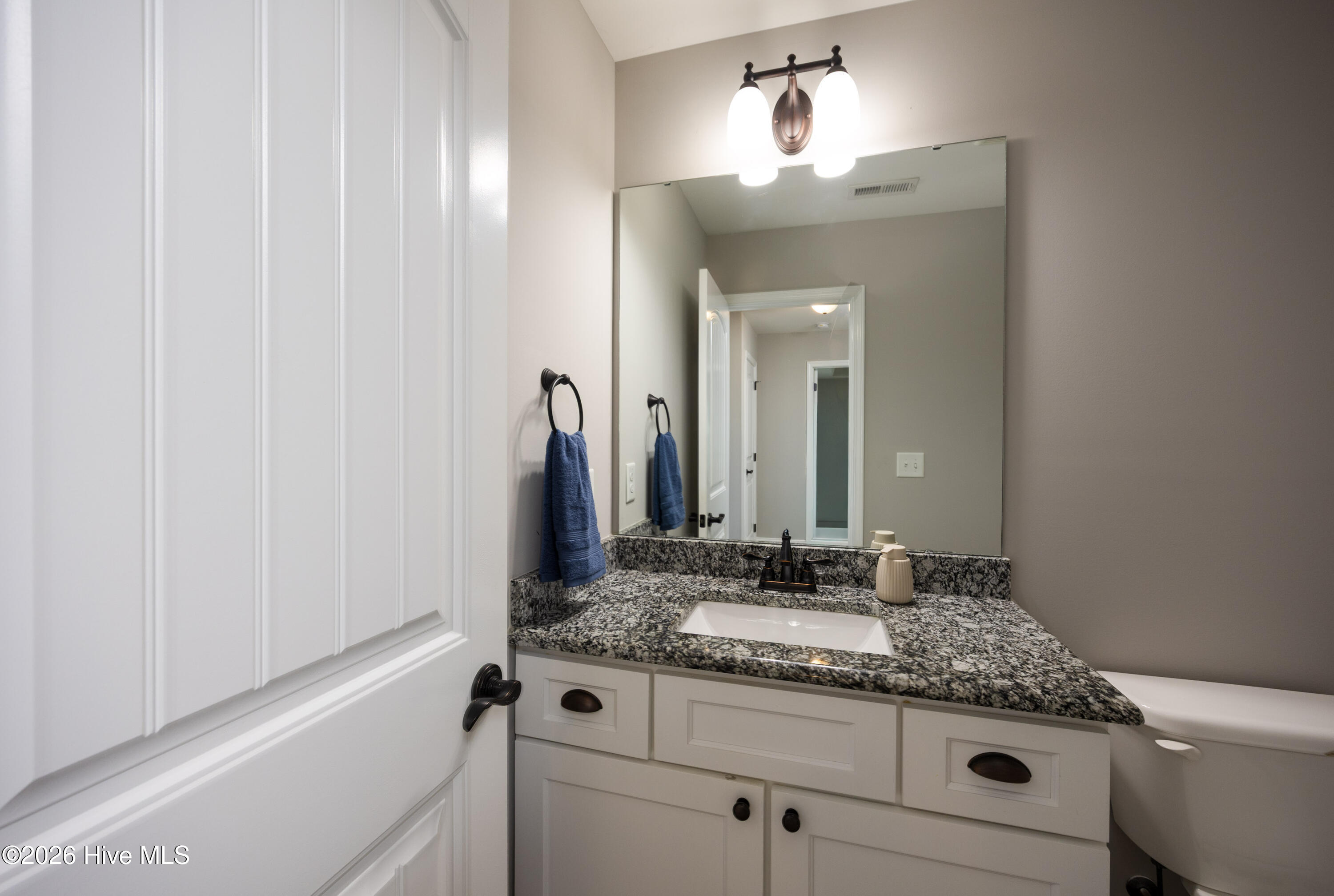 325 Whitestone Drive Property Photo 24