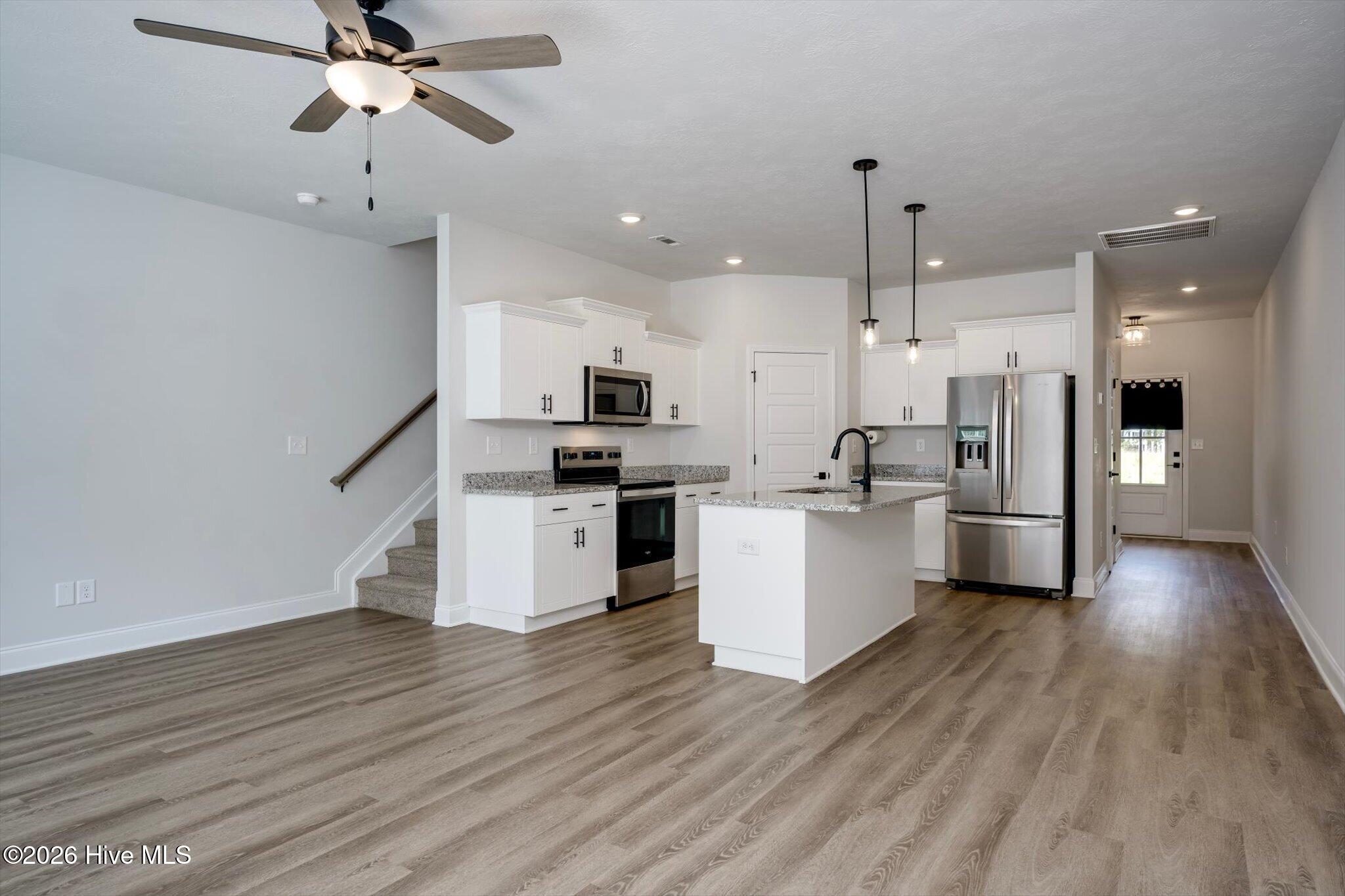 1052 Masterpiece Drive Property Photo 12
