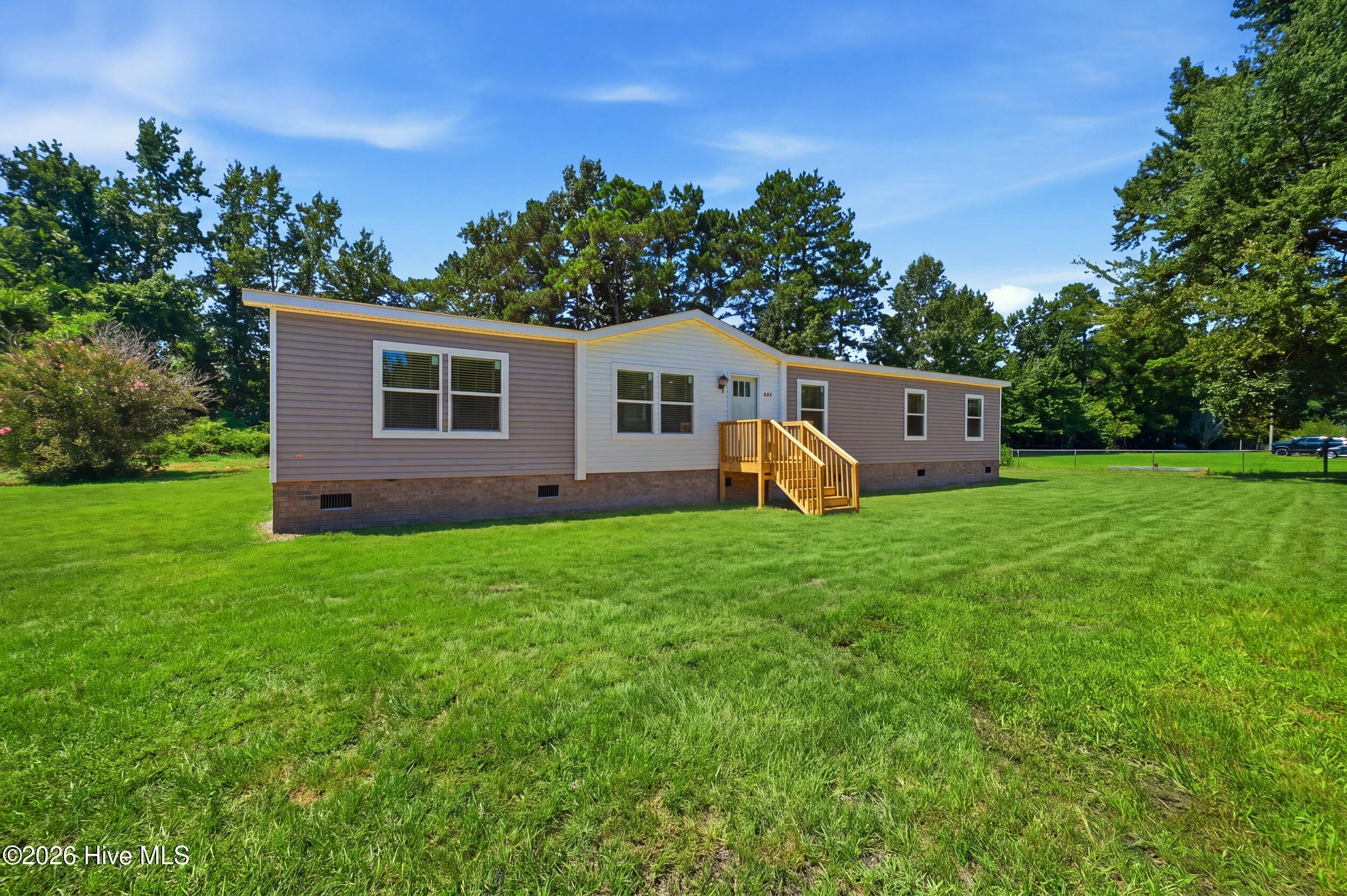 541 Sycamore Drive Property Photo 2