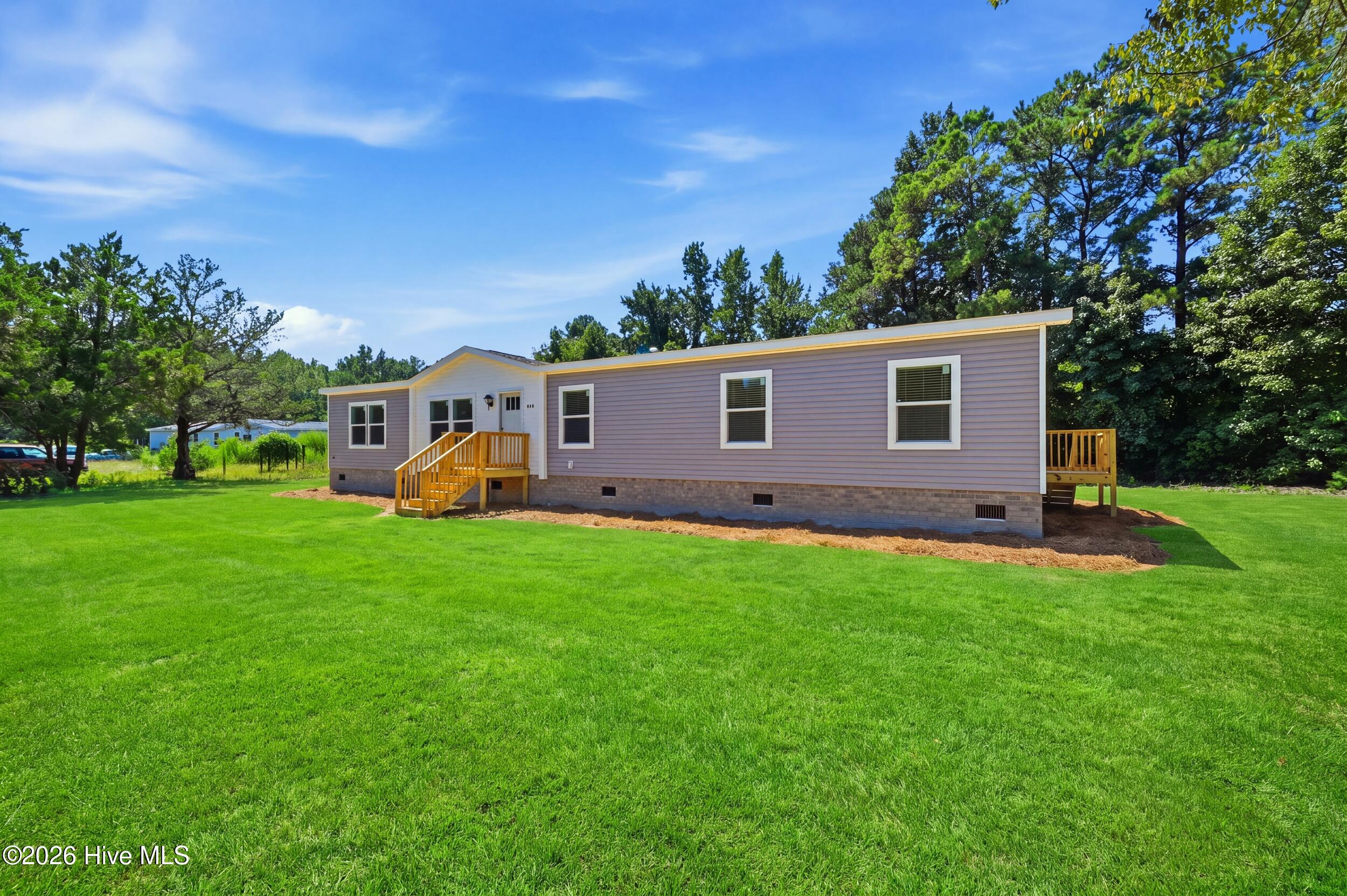 541 Sycamore Drive Property Photo 3