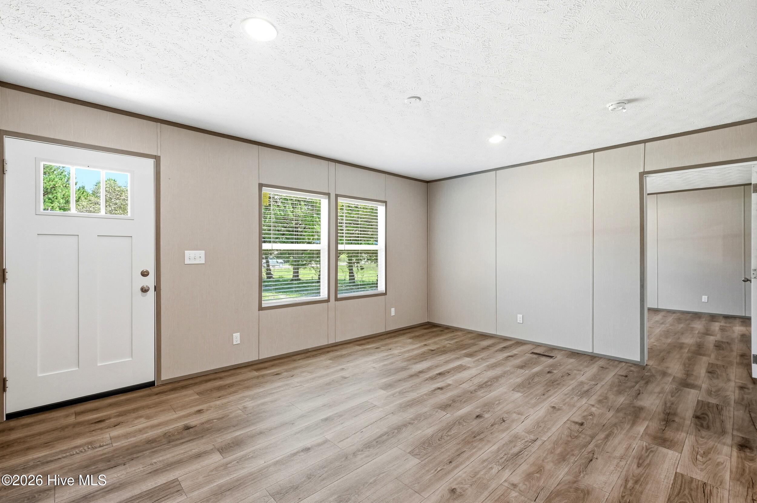 541 Sycamore Drive Property Photo 6