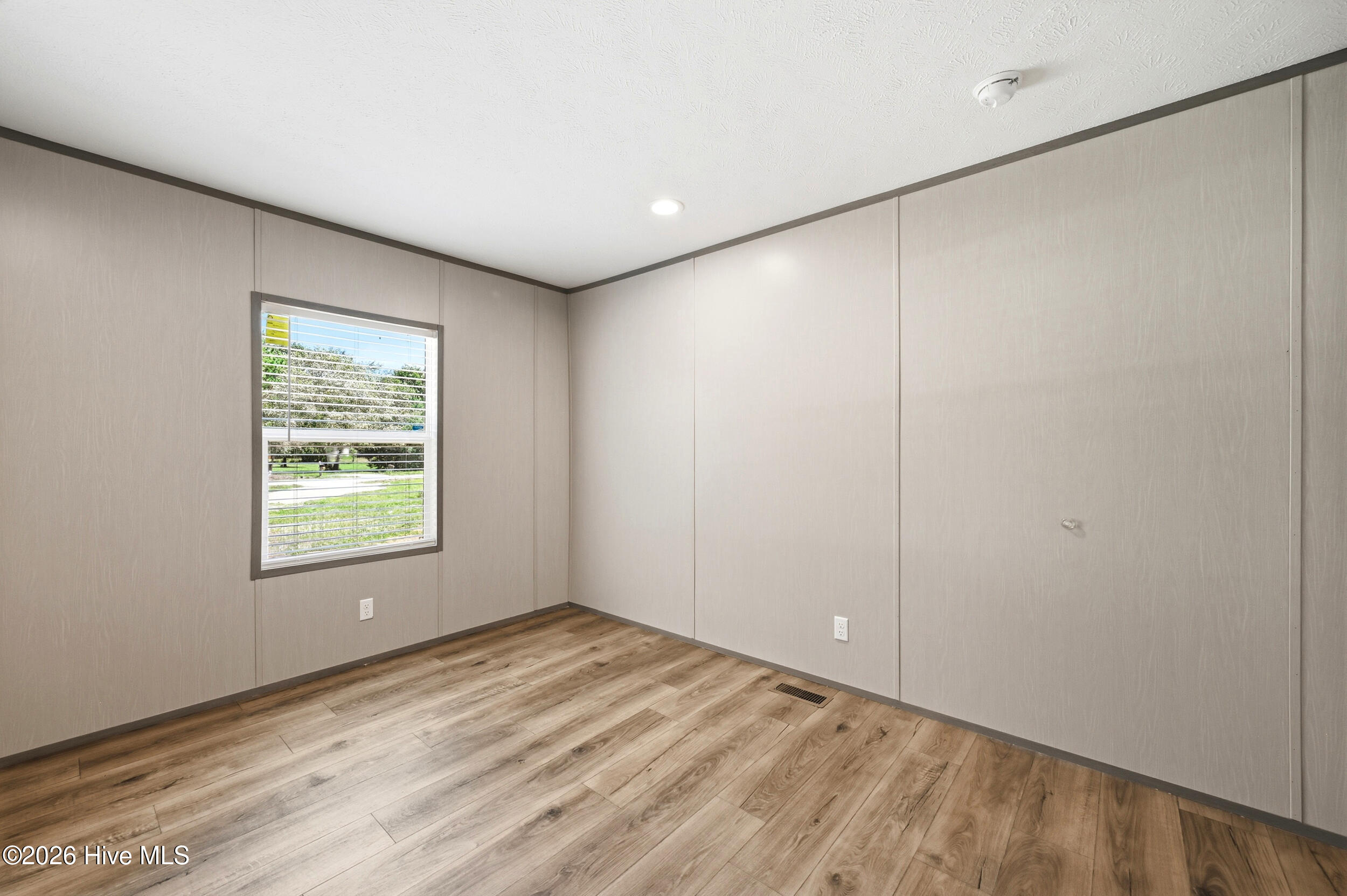 541 Sycamore Drive Property Photo 29