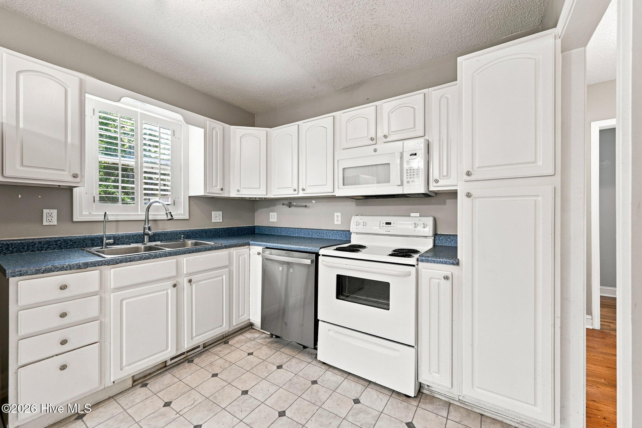 32 E Bayshore Boulevard Property Photo 10