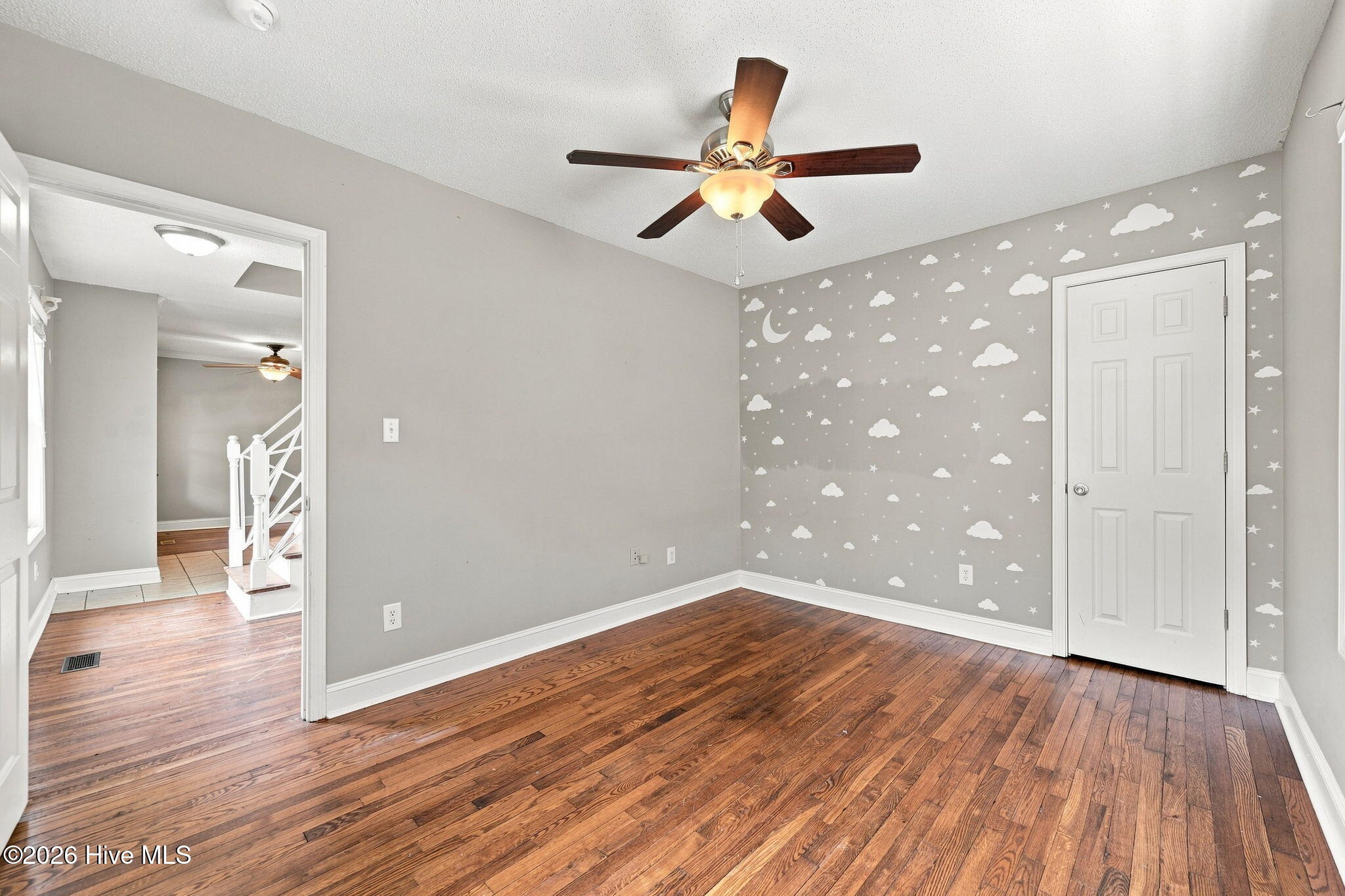 32 E Bayshore Boulevard Property Photo 21