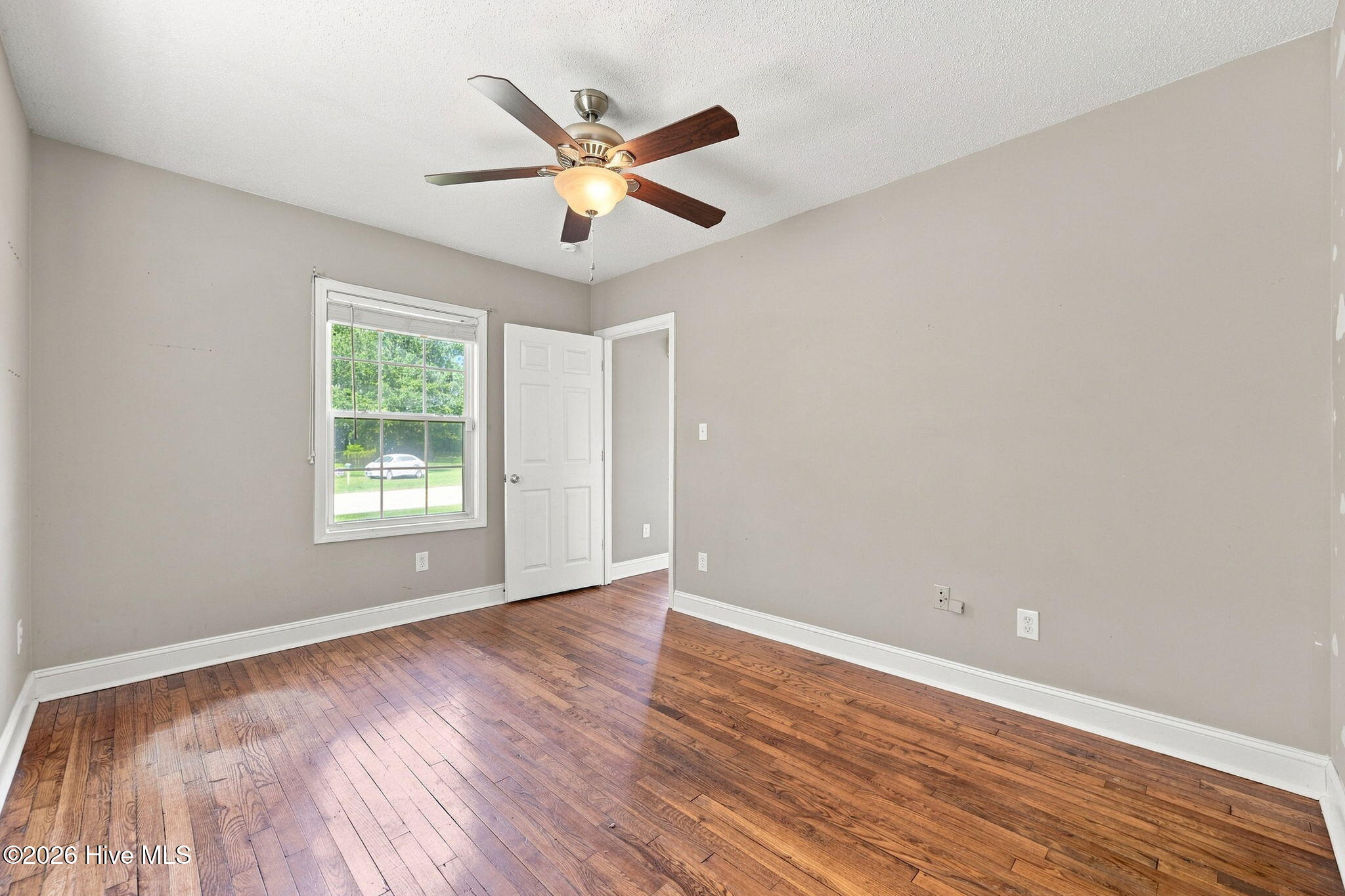 32 E Bayshore Boulevard Property Photo 22