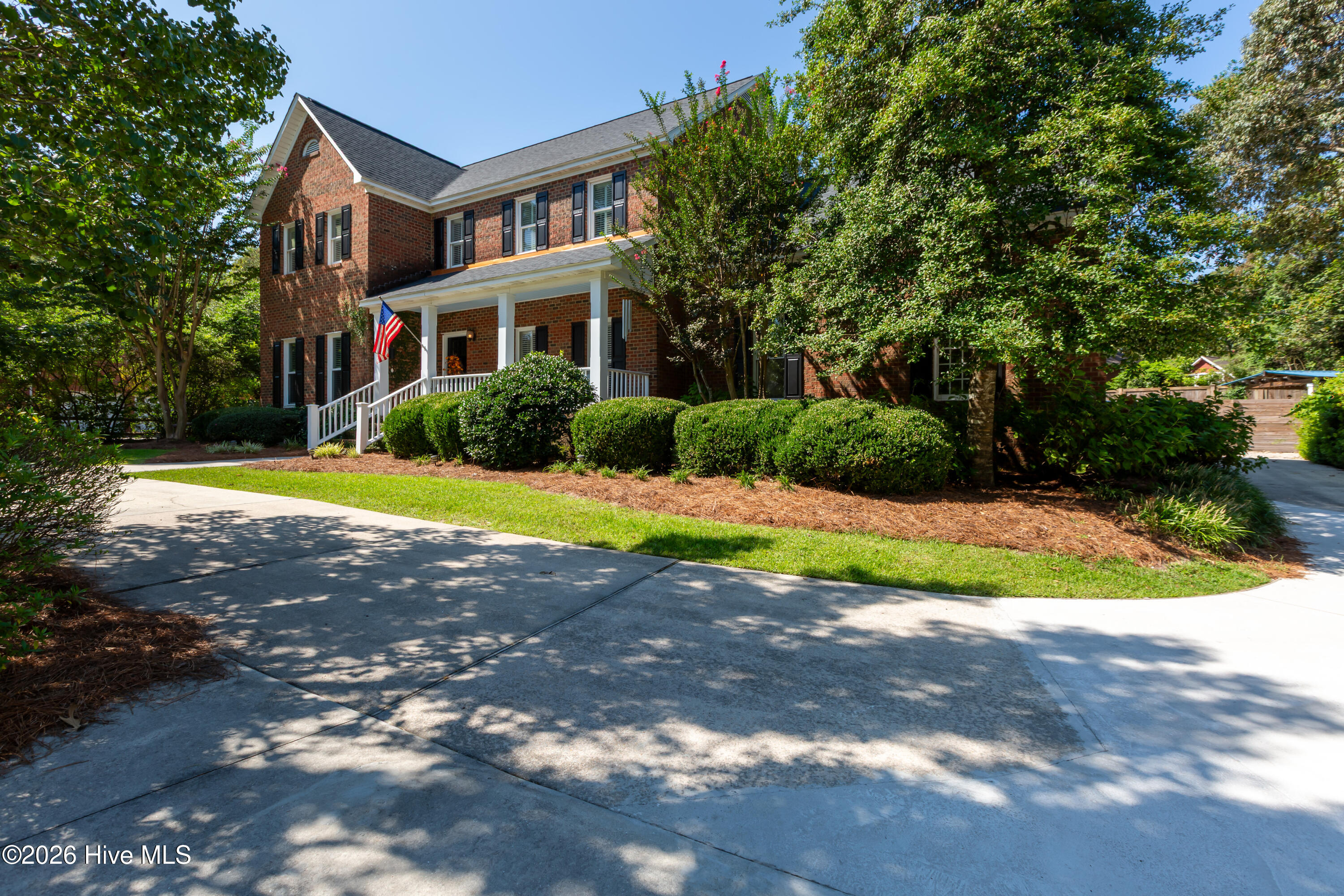 2417 Oakview Drive Property Photo 4